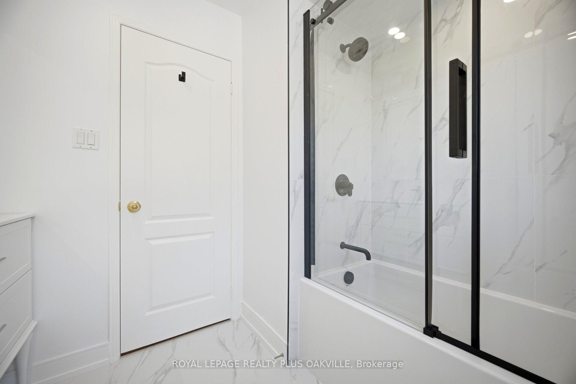 Photo 32 of 5275 Ruperts Gate Drive, Mississauga, Central Erin Mills — HOMEH