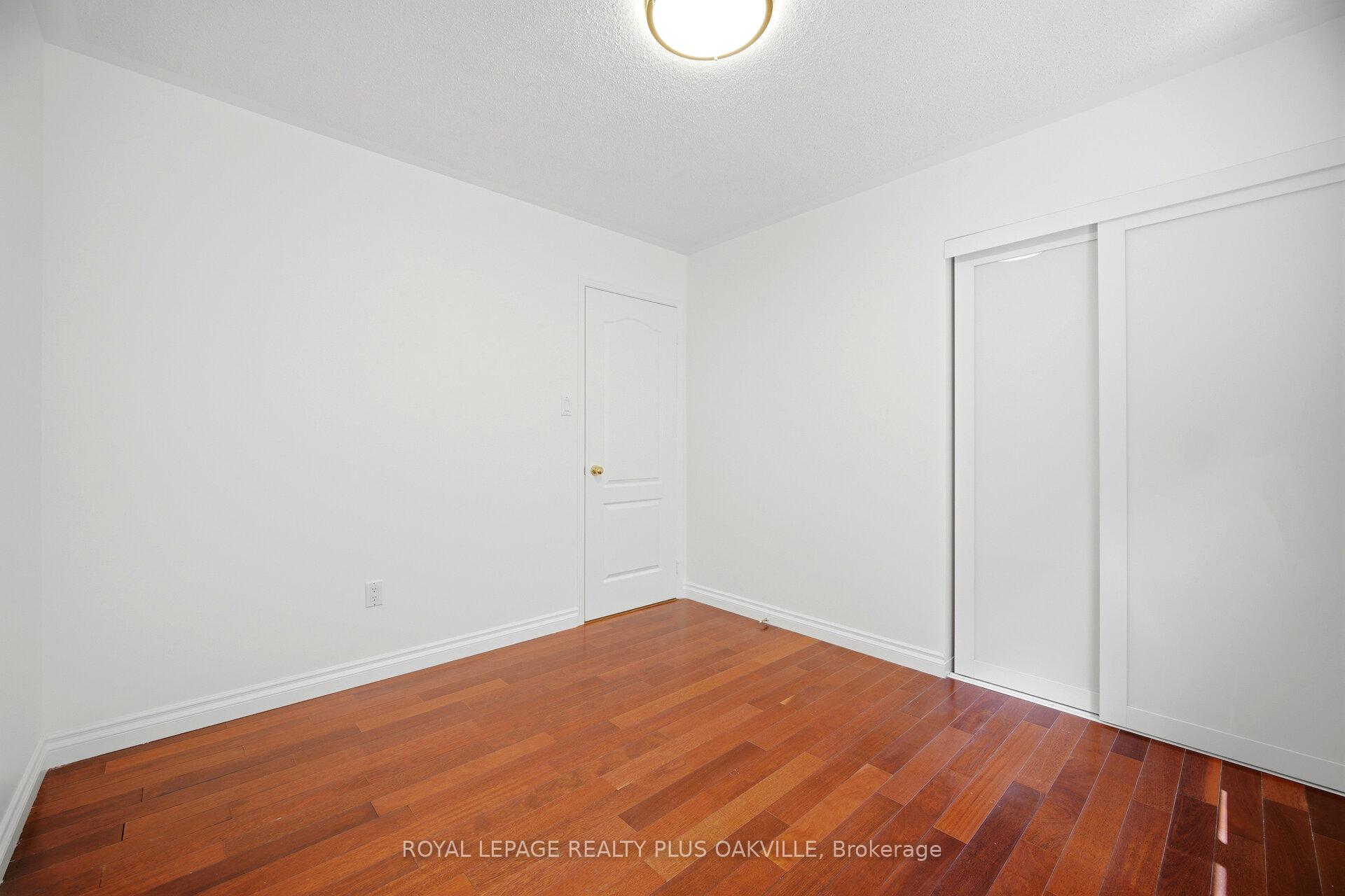 Photo 35 of 5275 Ruperts Gate Drive, Mississauga, Central Erin Mills — HOMEH