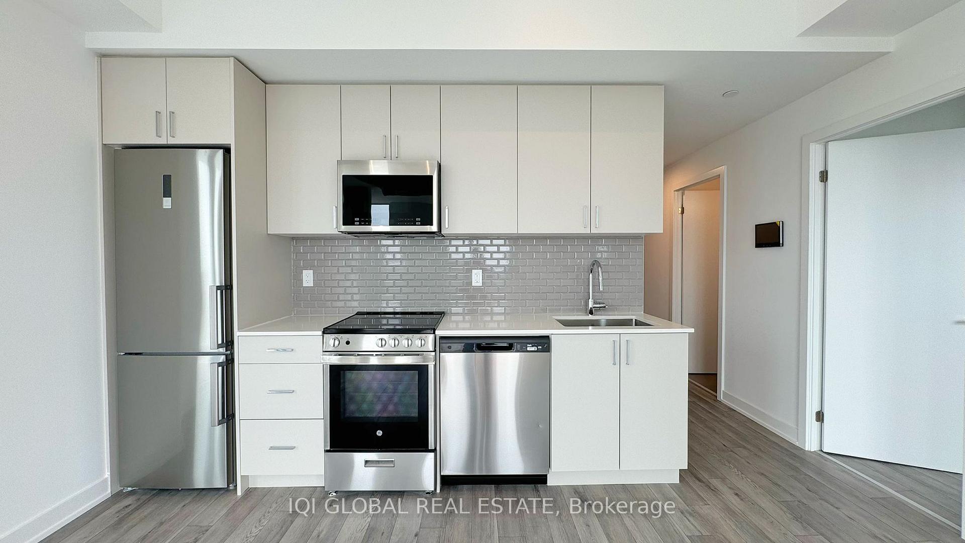 Photo 2 of Unit 556, 1005 Dundas Street E, Oakville, Joshua Meadows — HOMEH