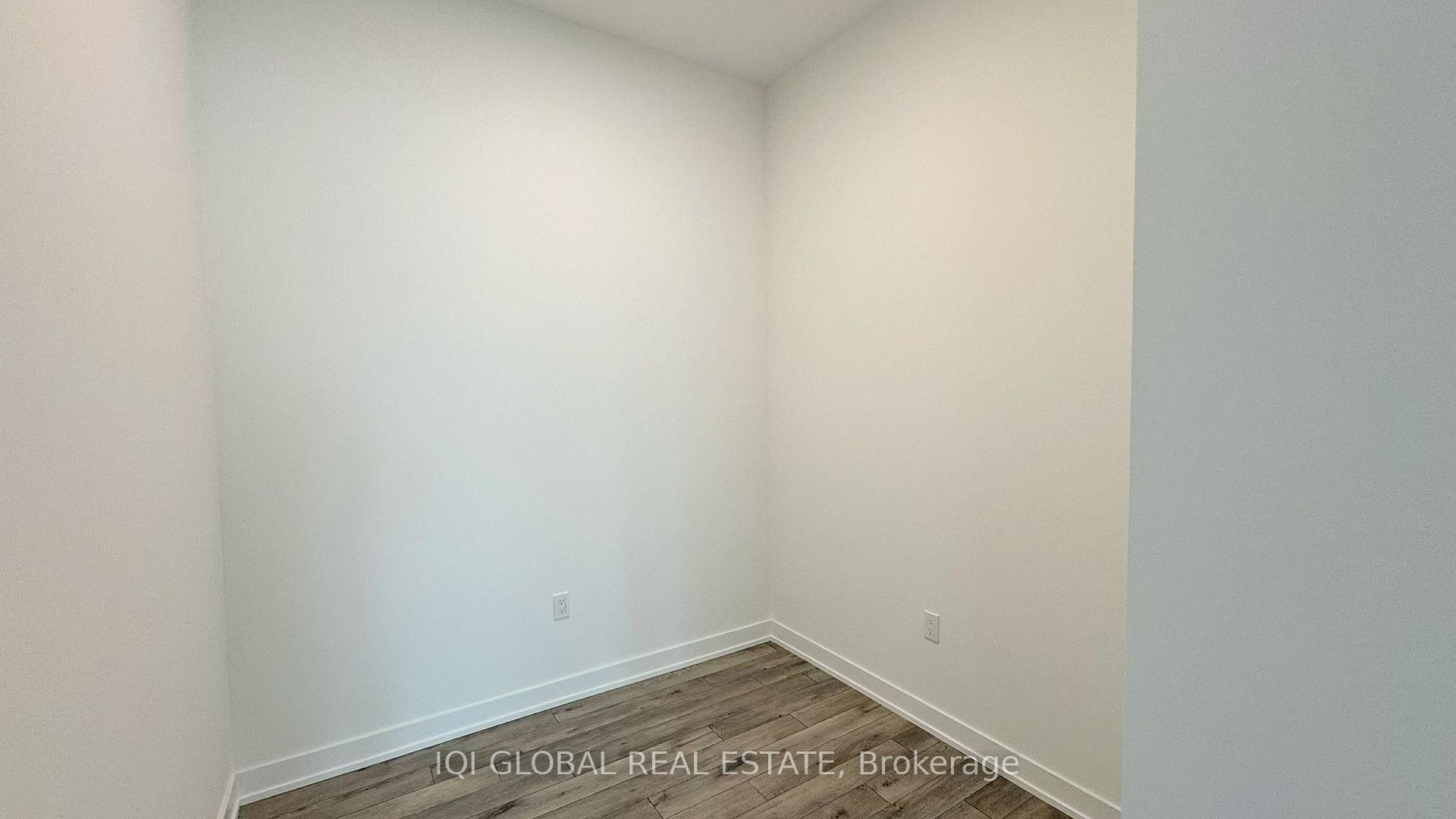 Photo 4 of Unit 556, 1005 Dundas Street E, Oakville, Joshua Meadows — HOMEH