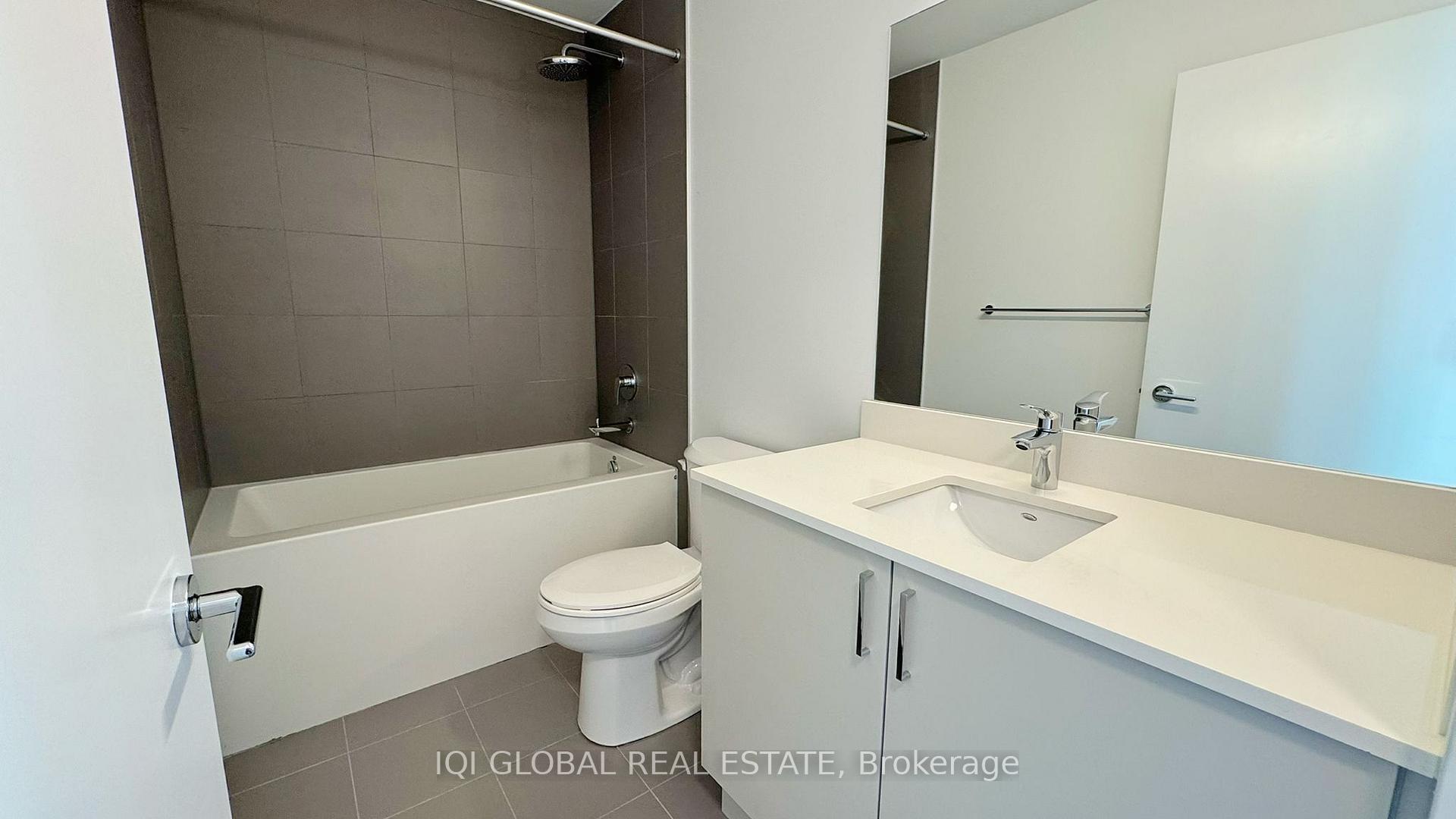 Photo 8 of Unit 556, 1005 Dundas Street E, Oakville, Joshua Meadows — HOMEH