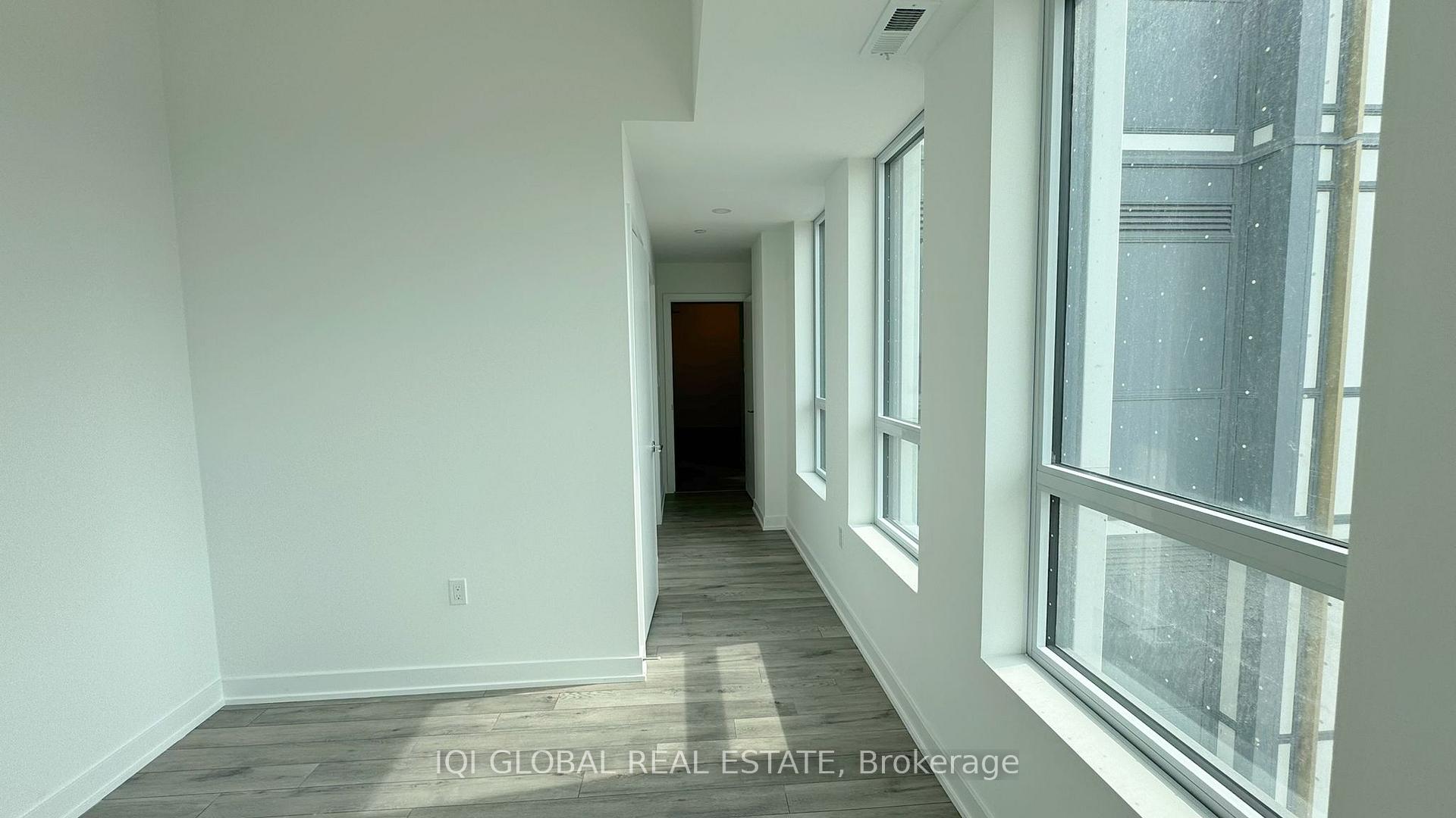 Photo 16 of Unit 556, 1005 Dundas Street E, Oakville, Joshua Meadows — HOMEH