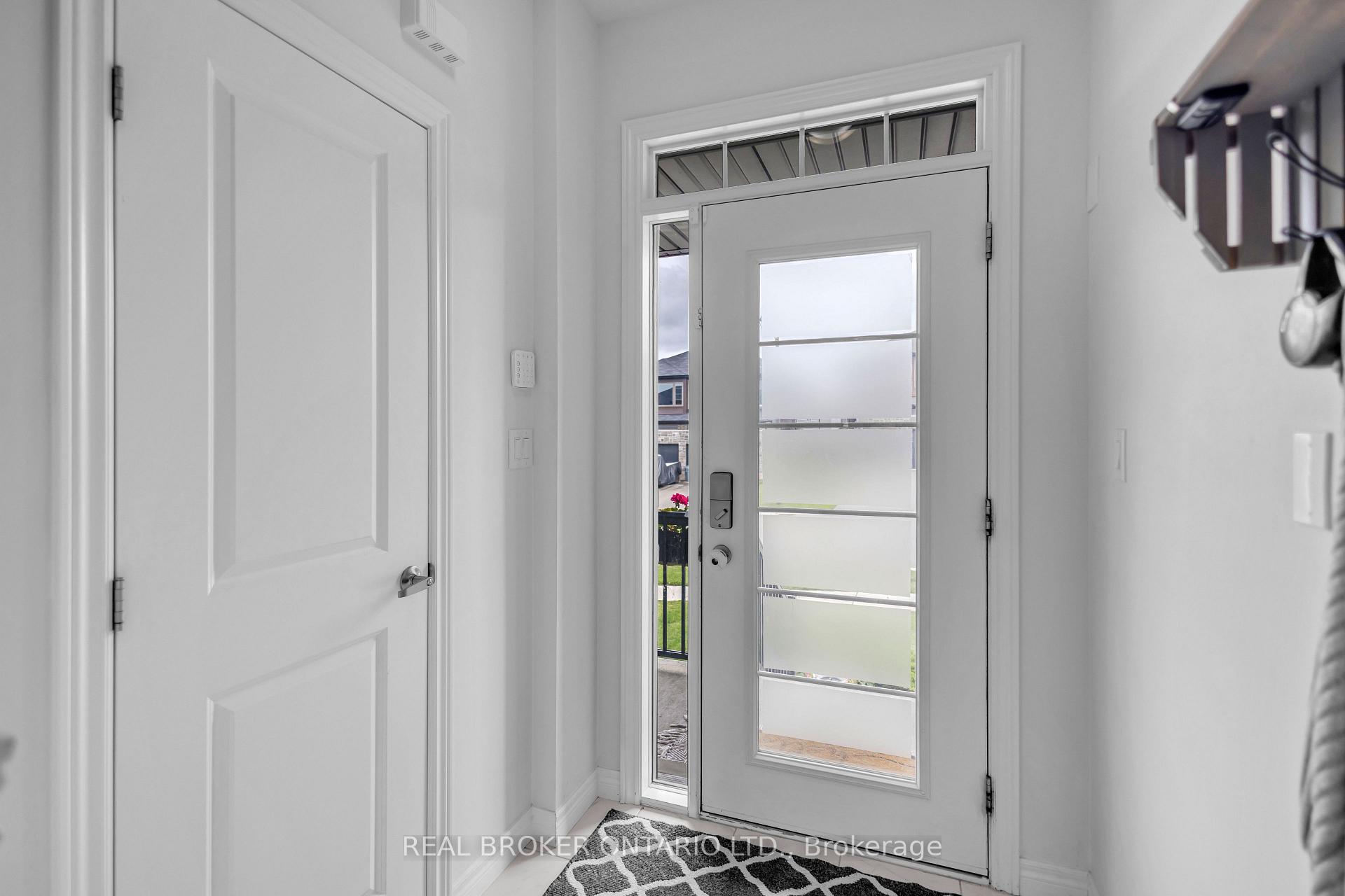 Photo 4 of 26 Baker Lane, Brant, Paris — HOMEH