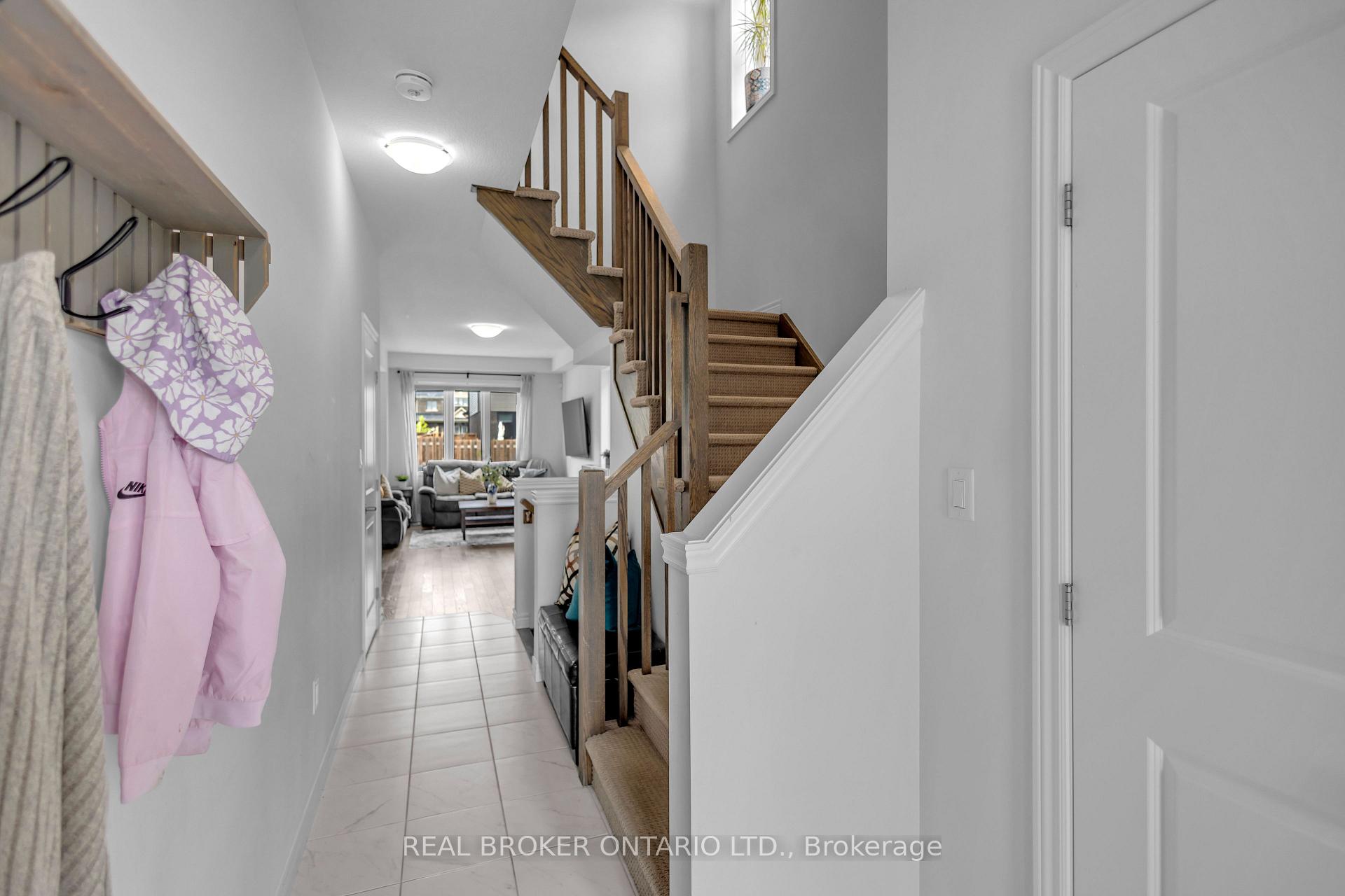 Photo 5 of 26 Baker Lane, Brant, Paris — HOMEH