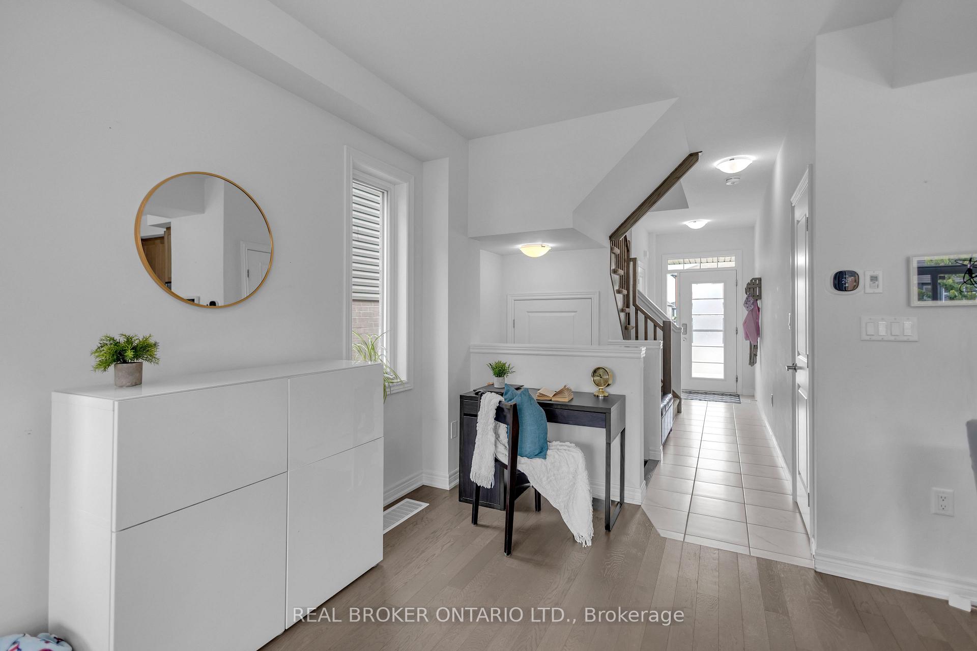 Photo 6 of 26 Baker Lane, Brant, Paris — HOMEH
