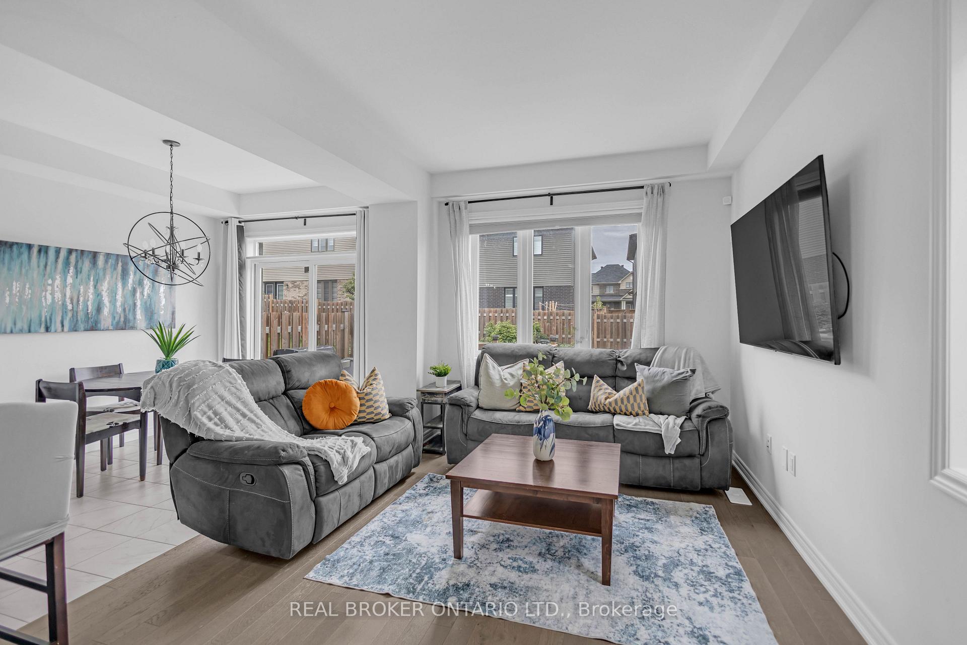 Photo 7 of 26 Baker Lane, Brant, Paris — HOMEH