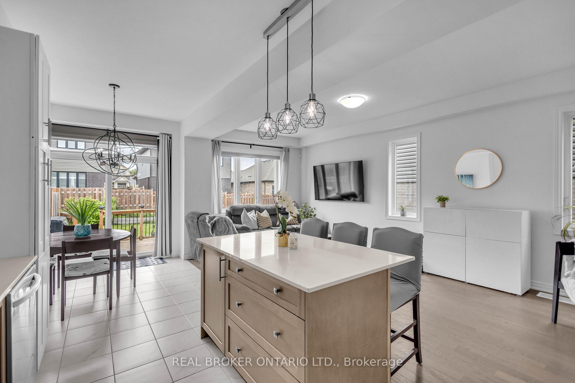 Photo 14 of 26 Baker Lane, Brant, Paris — HOMEH