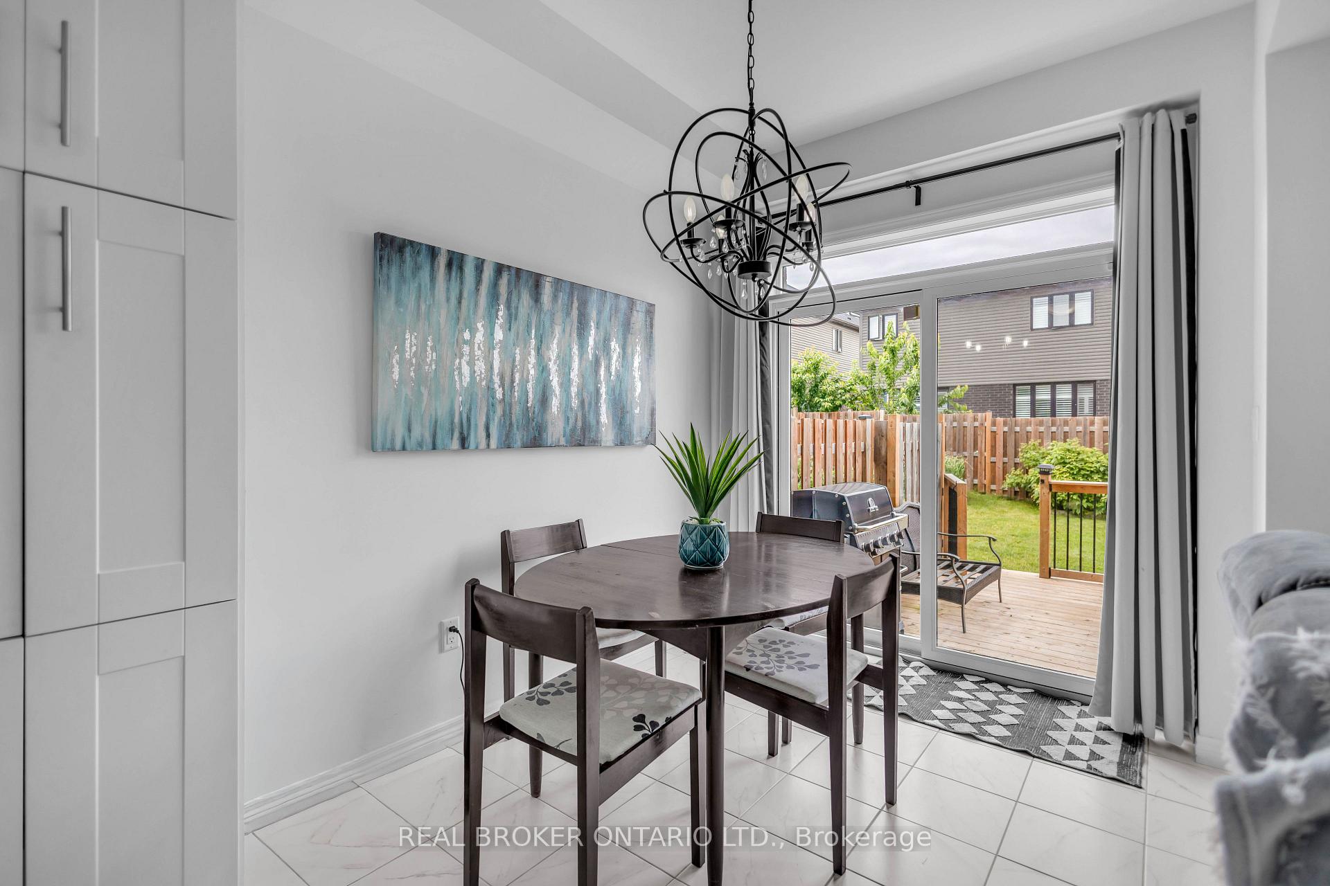 Photo 16 of 26 Baker Lane, Brant, Paris — HOMEH