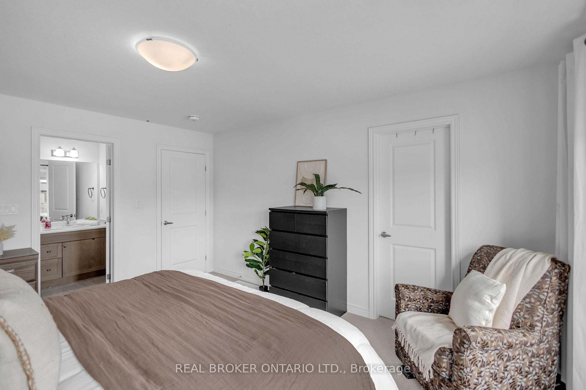 Photo 21 of 26 Baker Lane, Brant, Paris — HOMEH