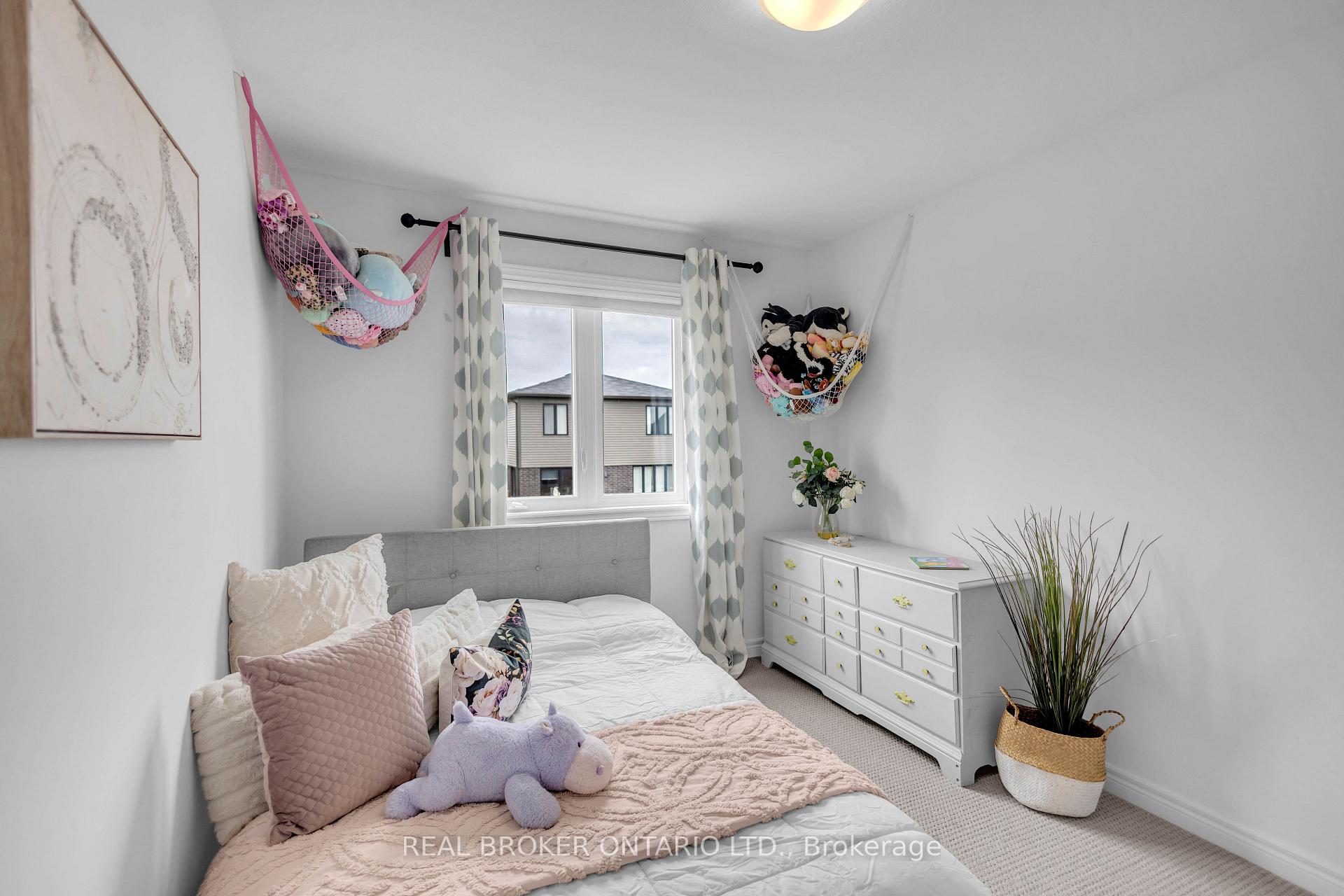 Photo 24 of 26 Baker Lane, Brant, Paris — HOMEH