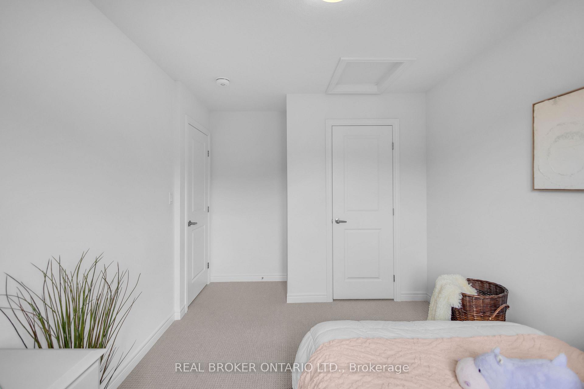 Photo 25 of 26 Baker Lane, Brant, Paris — HOMEH