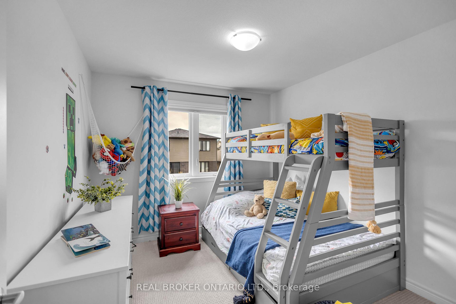 Photo 26 of 26 Baker Lane, Brant, Paris — HOMEH