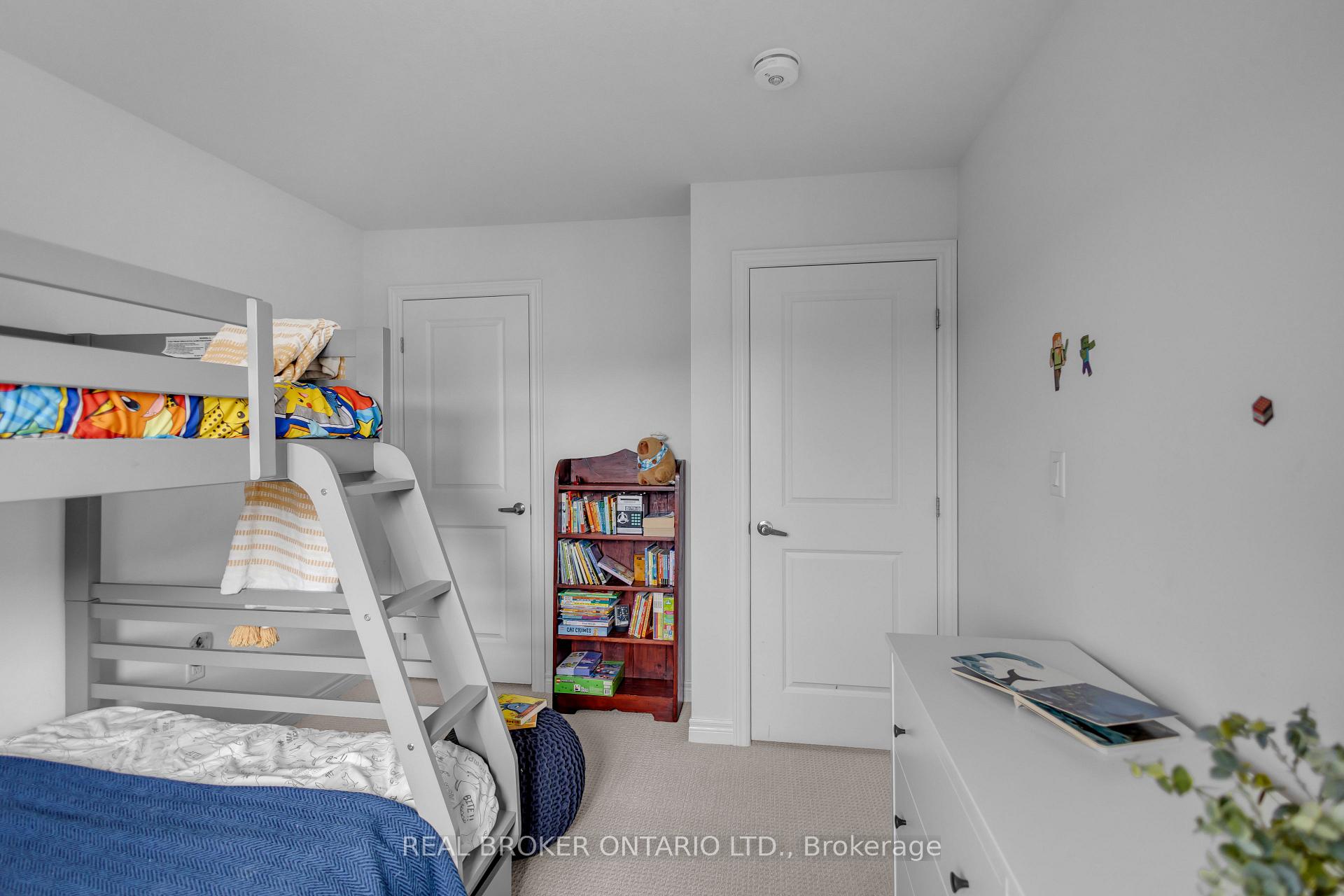 Photo 27 of 26 Baker Lane, Brant, Paris — HOMEH