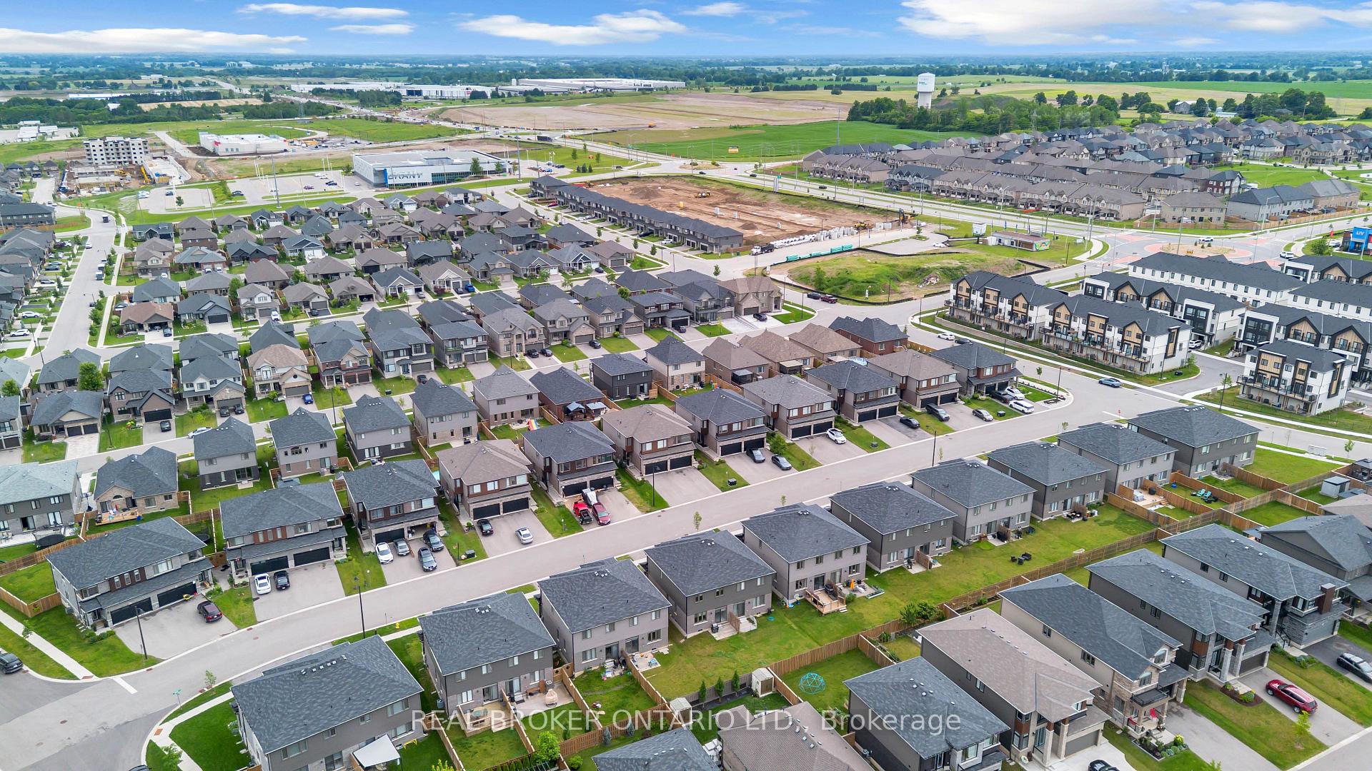 Photo 45 of 26 Baker Lane, Brant, Paris — HOMEH