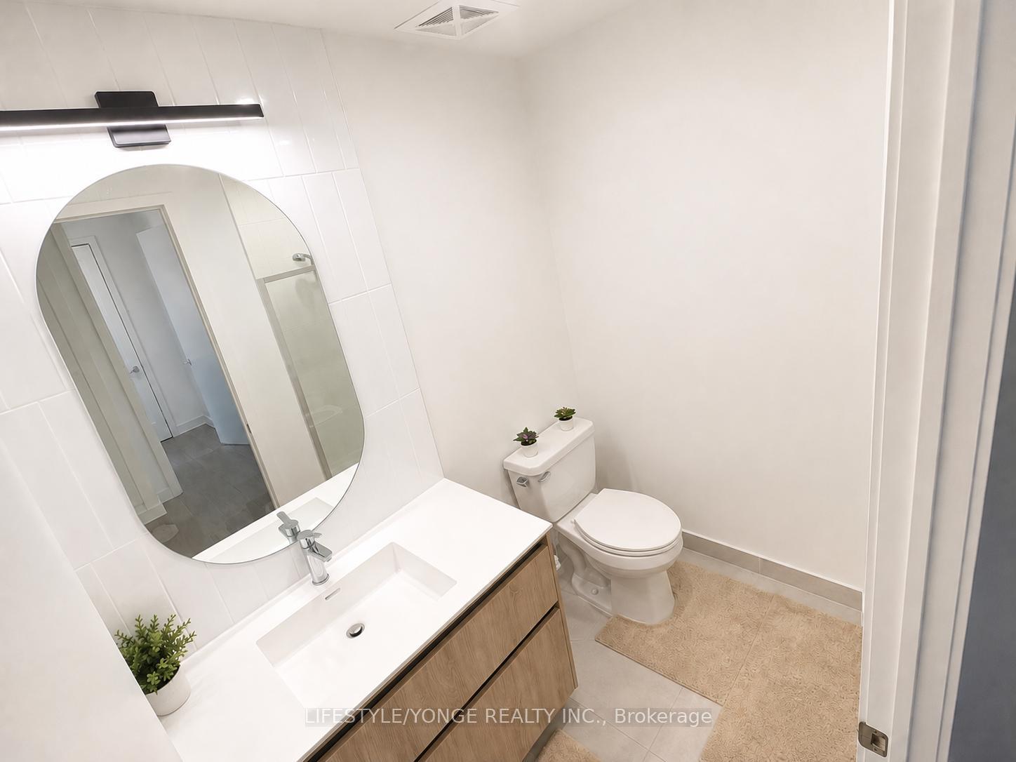 Photo 5 of Unit B-2403, 7950 Bathurst Street, Vaughan, Beverley Glen — HOMEH