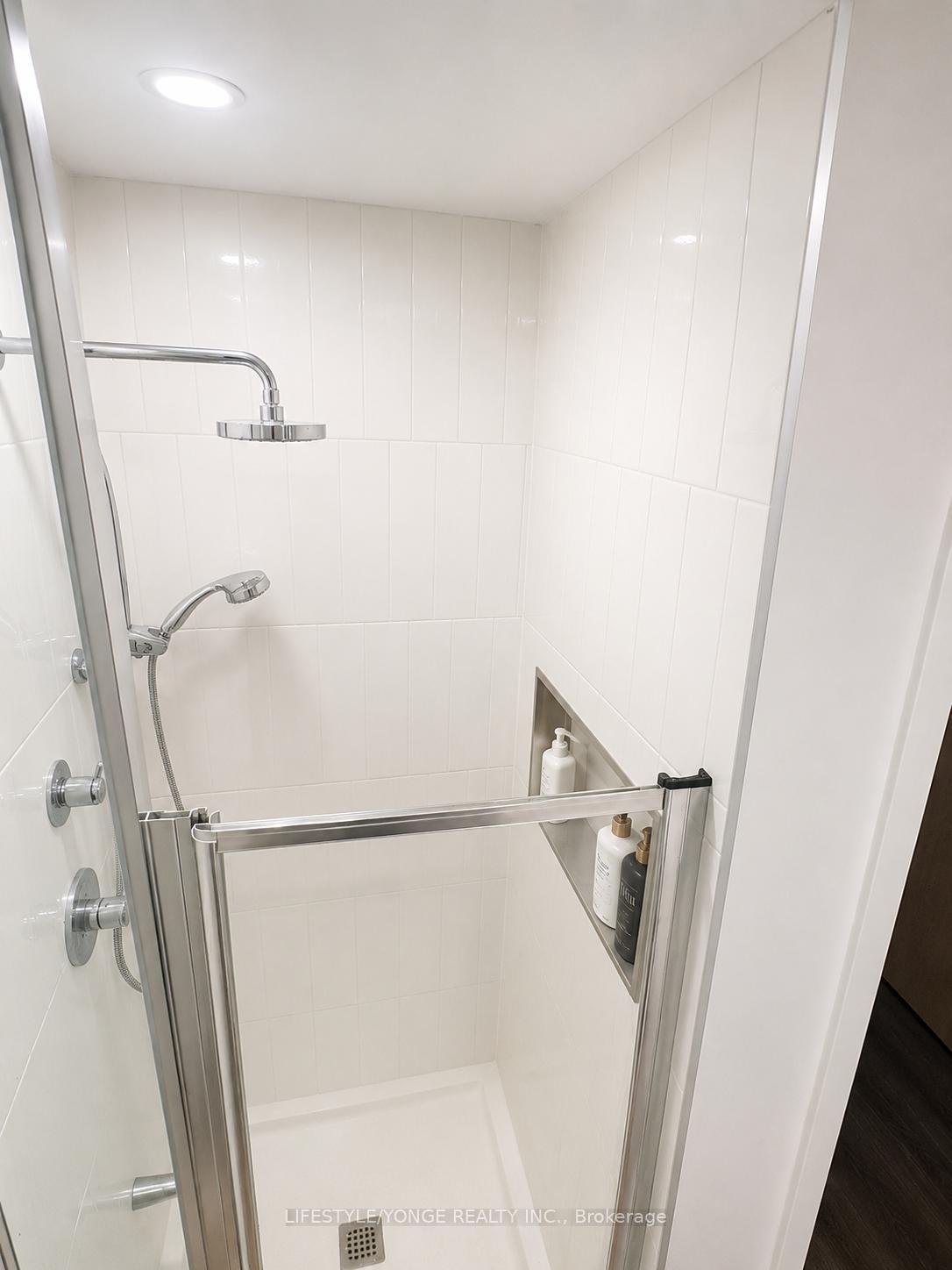 Photo 7 of Unit B-2403, 7950 Bathurst Street, Vaughan, Beverley Glen — HOMEH