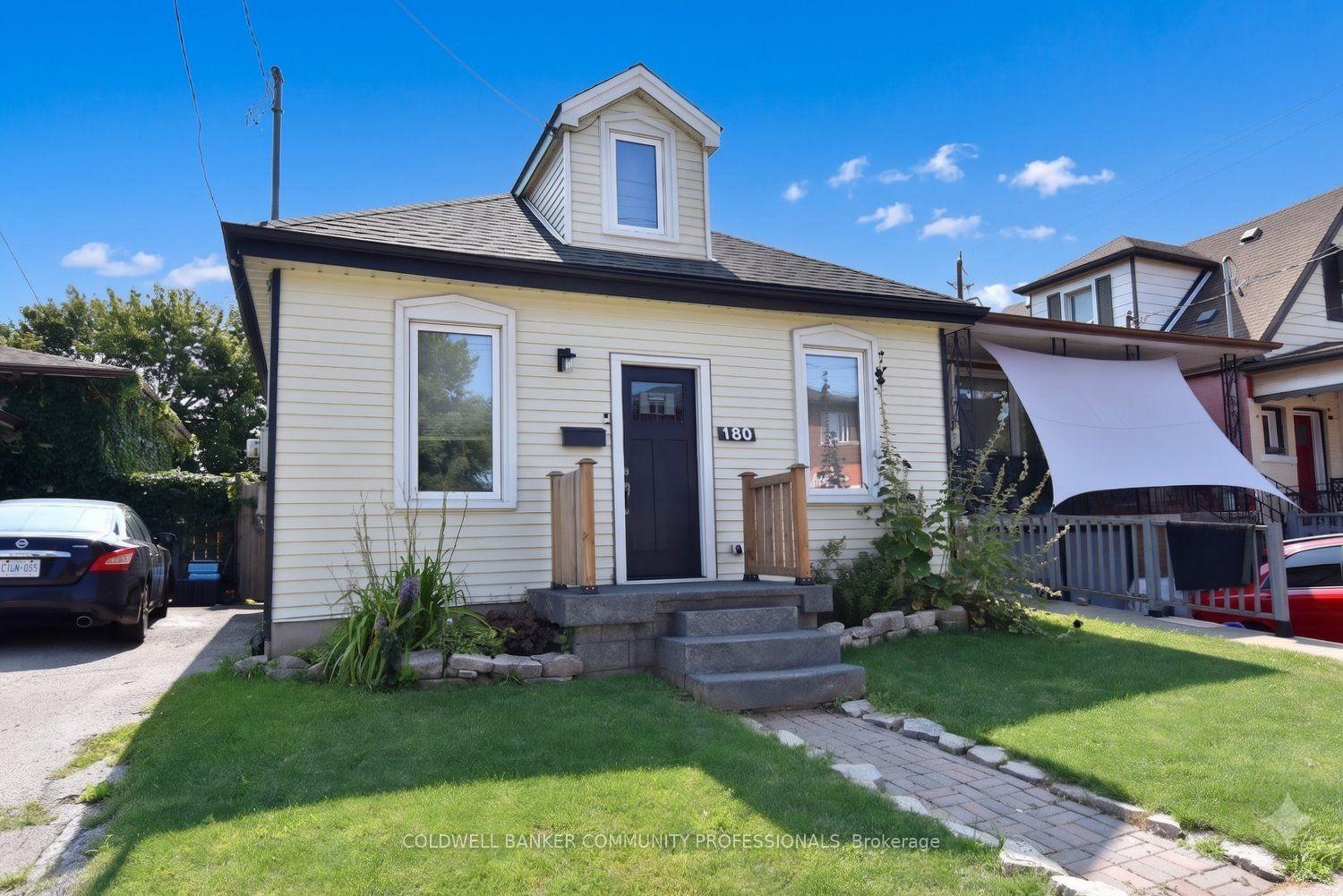 Photo of 180 Province Street N