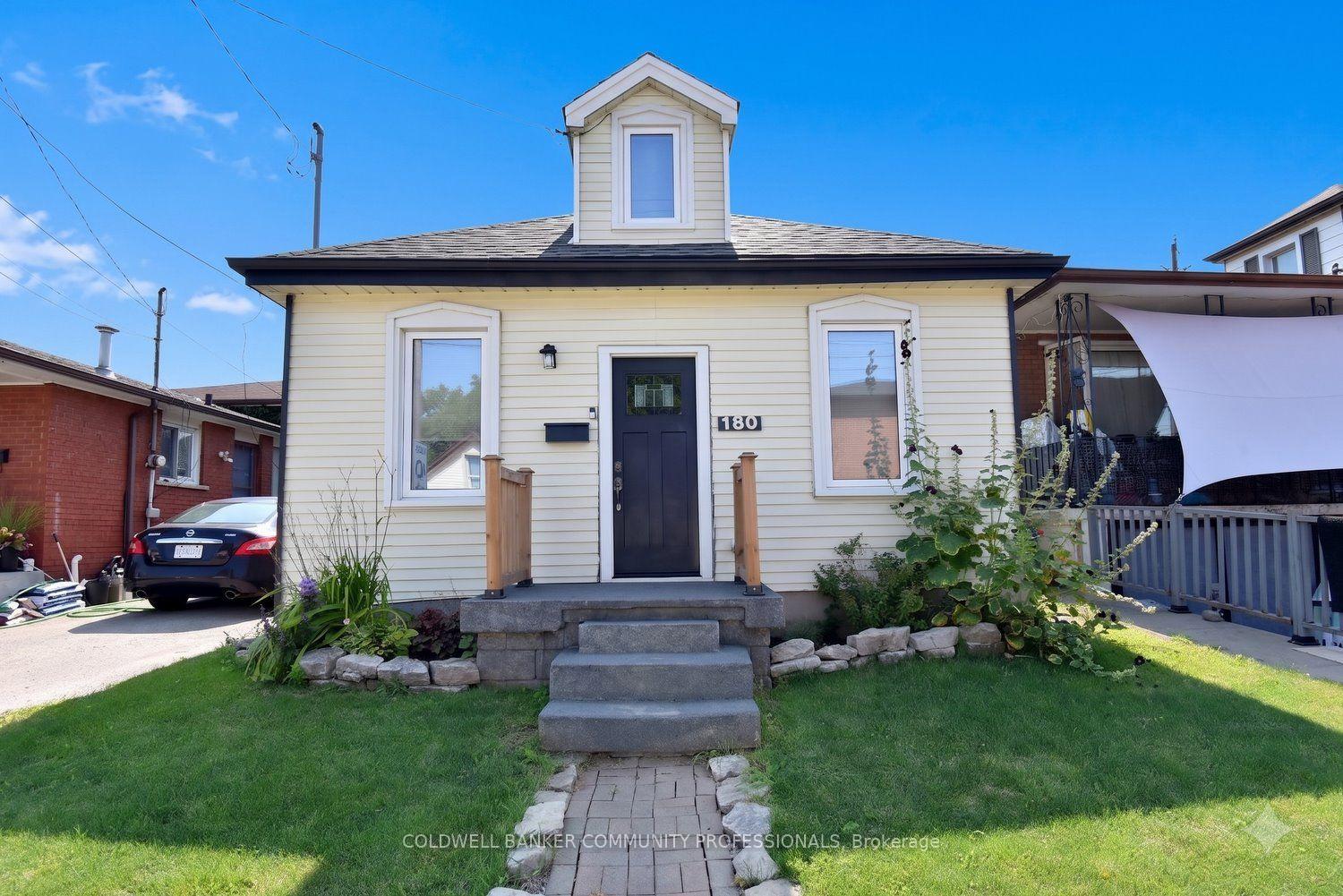 Photo 3 of 180 Province Street N, Hamilton, Crown Point — HOMEH
