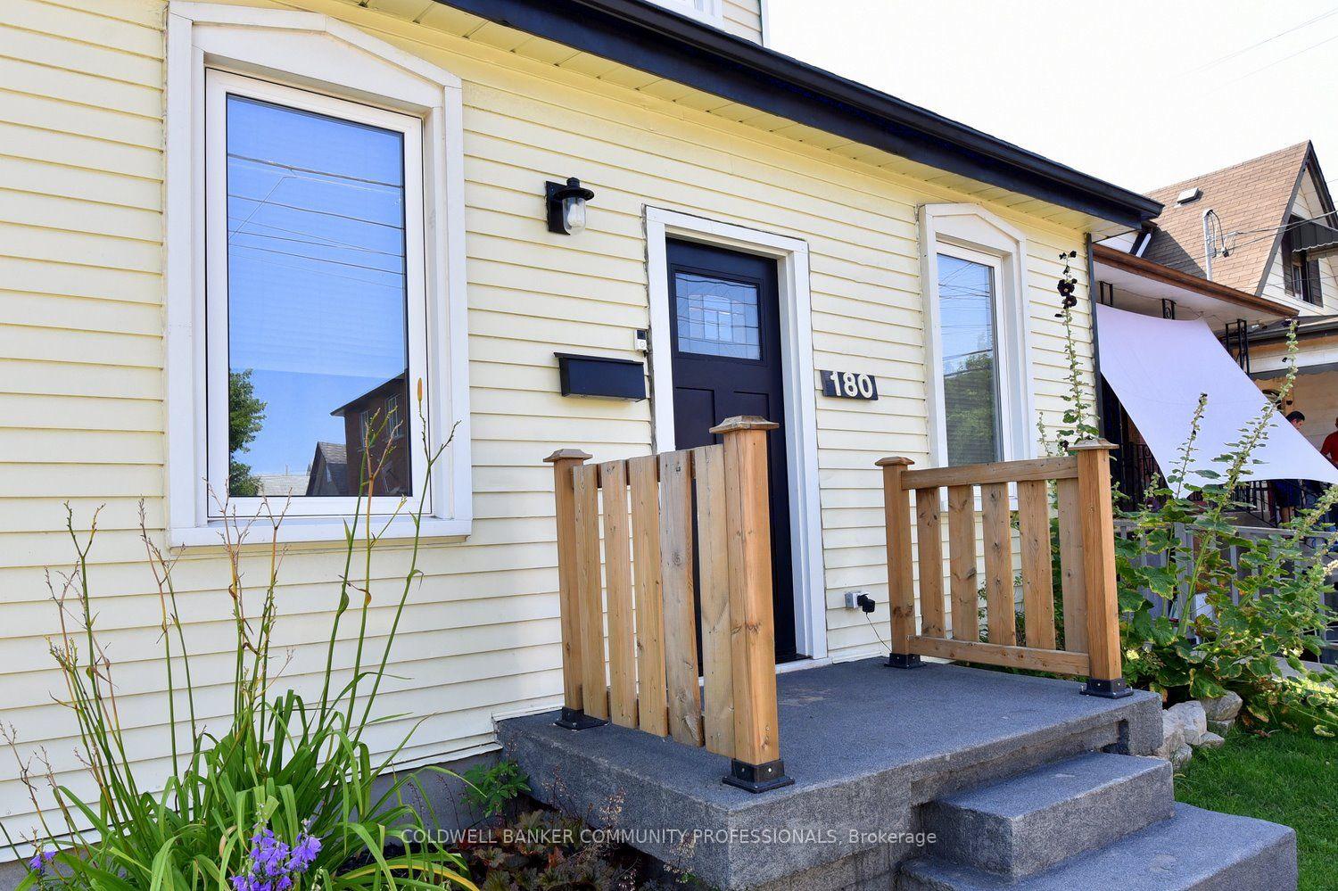 Photo 5 of 180 Province Street N, Hamilton, Crown Point — HOMEH