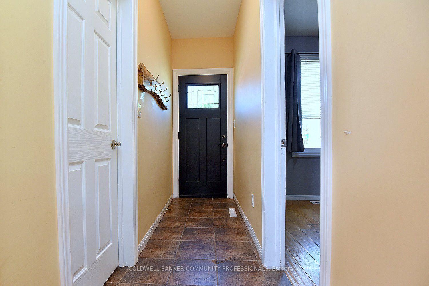 Photo 18 of 180 Province Street N, Hamilton, Crown Point — HOMEH