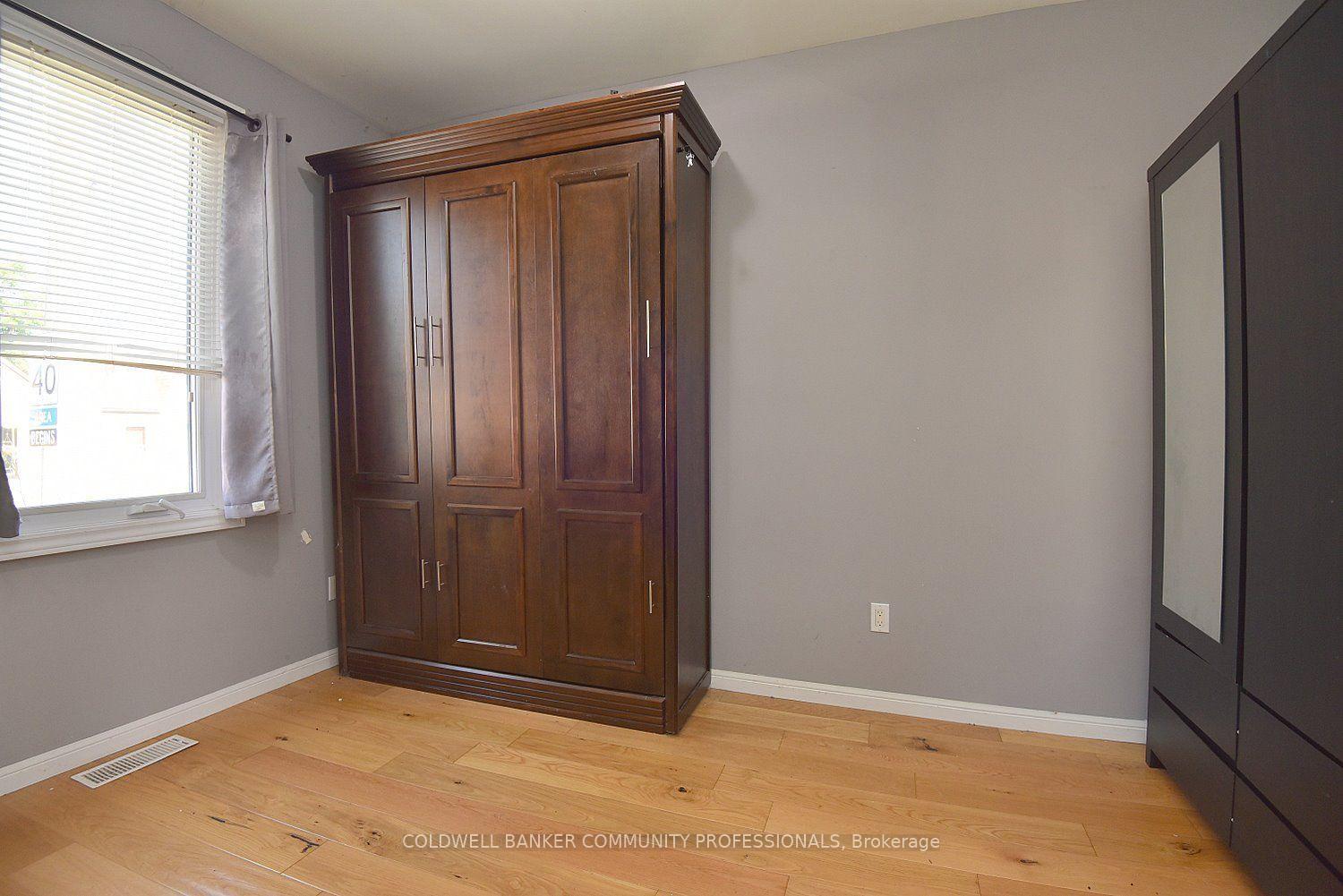 Photo 21 of 180 Province Street N, Hamilton, Crown Point — HOMEH