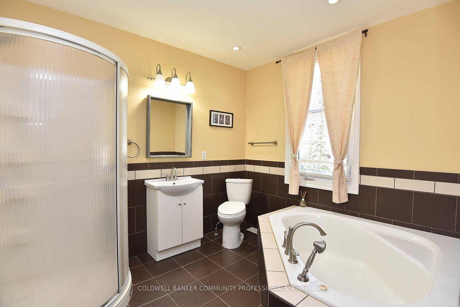 Photo 24 of 180 Province Street N, Hamilton, Crown Point — HOMEH