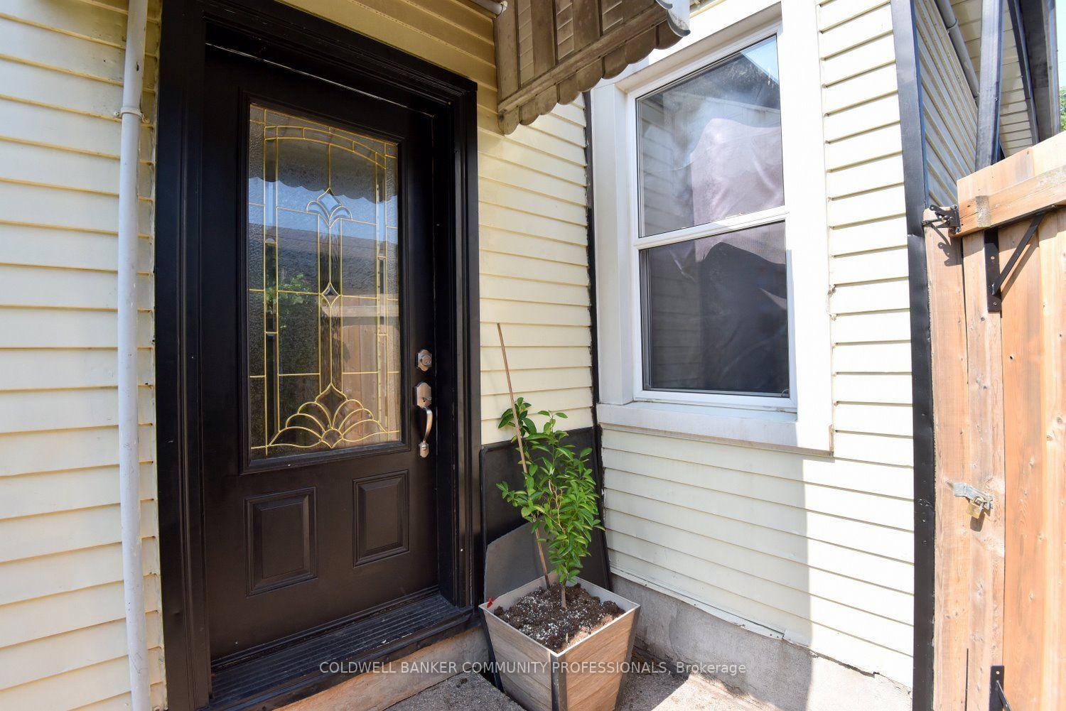 Photo 30 of 180 Province Street N, Hamilton, Crown Point — HOMEH