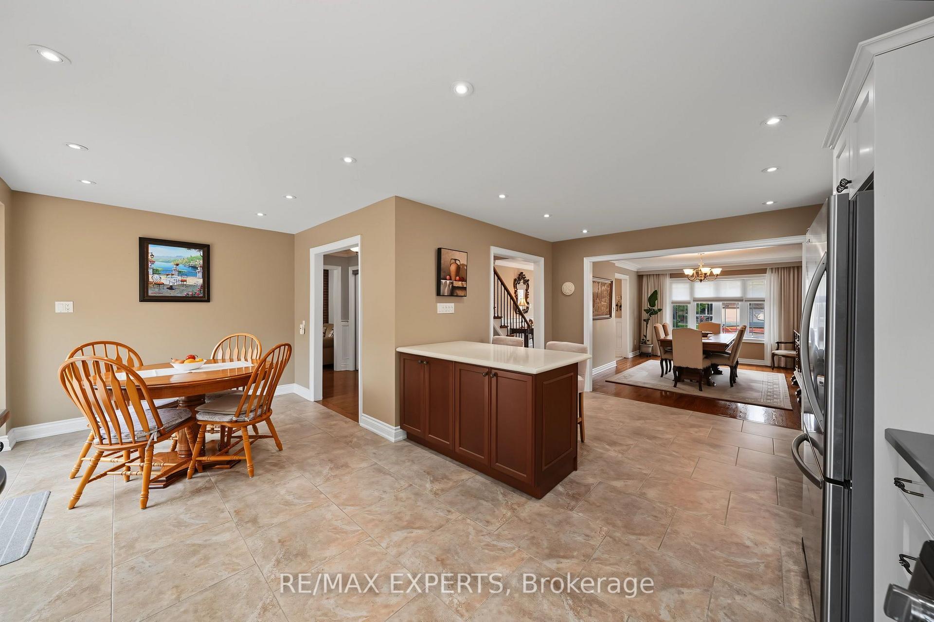 Photo 8 of 2387 Chilsworthy Avenue, Mississauga, Cooksville — HOMEH