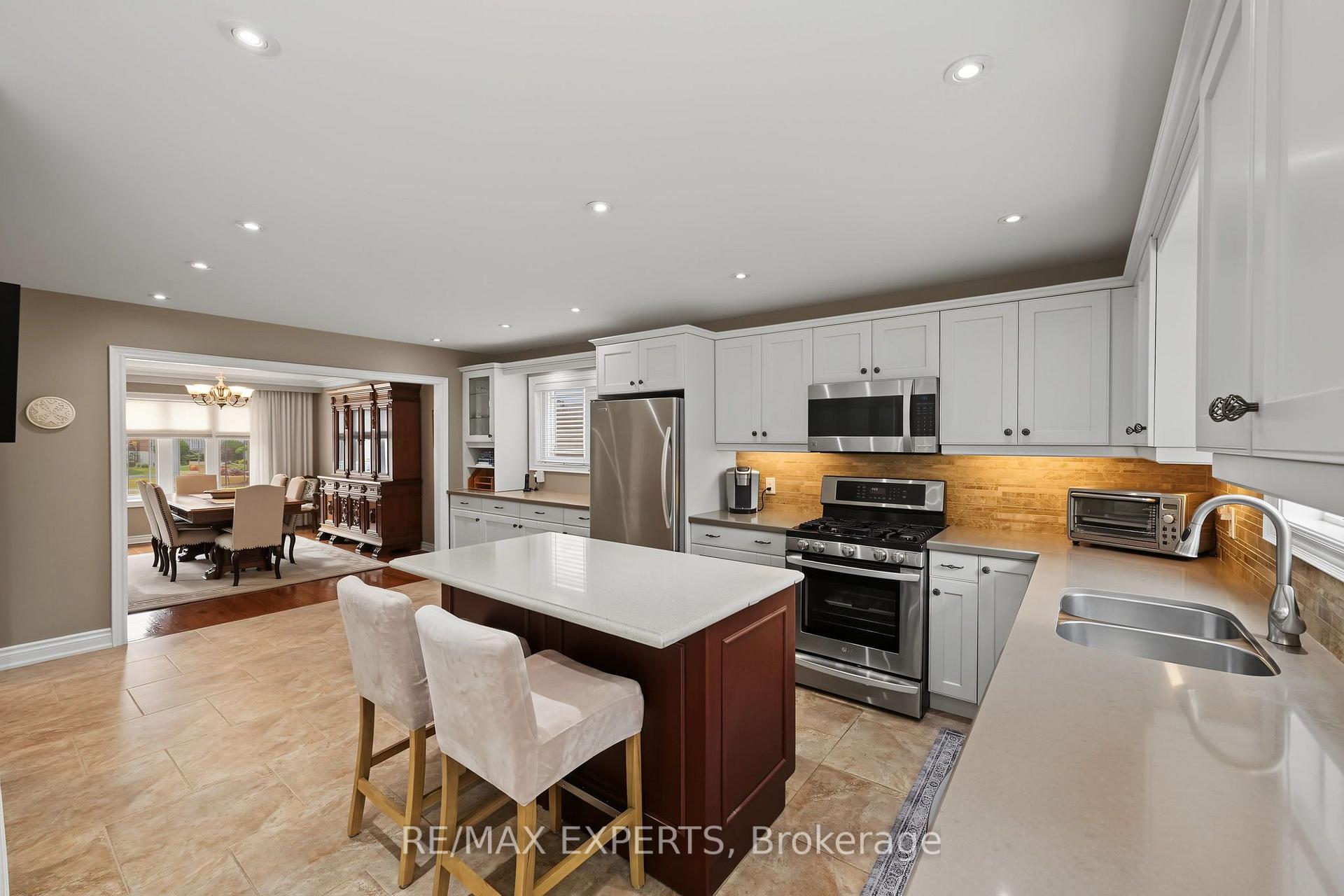 Photo 11 of 2387 Chilsworthy Avenue, Mississauga, Cooksville — HOMEH