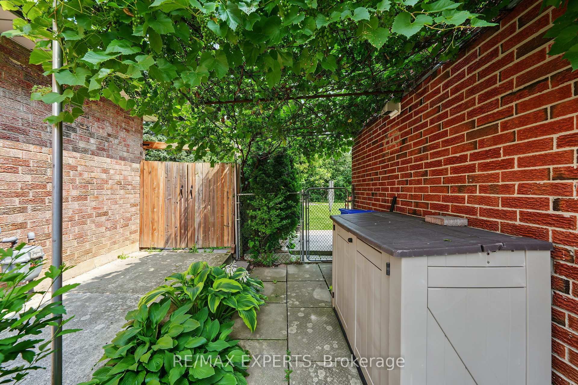 Photo 37 of 2387 Chilsworthy Avenue, Mississauga, Cooksville — HOMEH