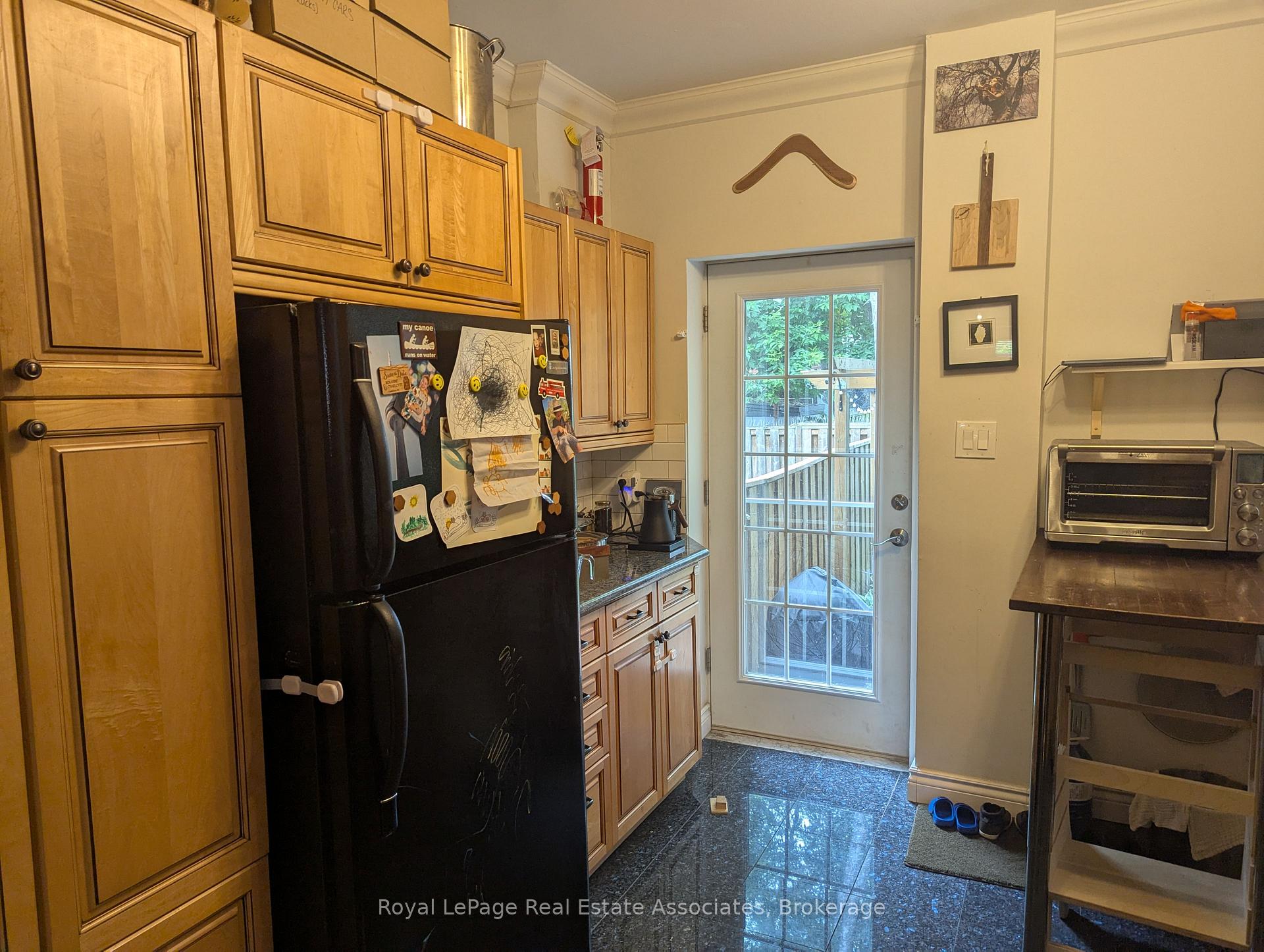 Photo 4 of Unit Mn&2nd, 52 Ashdale Avenue, Toronto, Greenwood-Coxwell — HOMEH