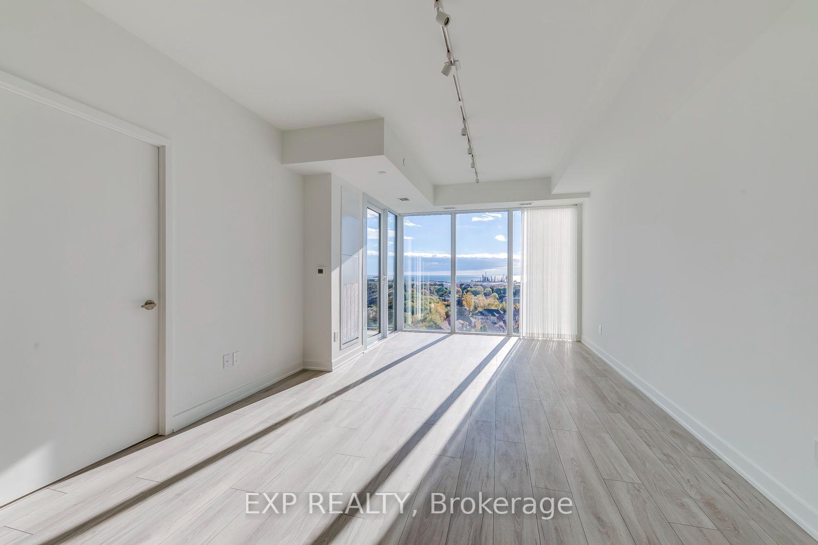 Photo 11 of Unit 1605, 1035 Southdown Road, Mississauga, Clarkson — HOMEH