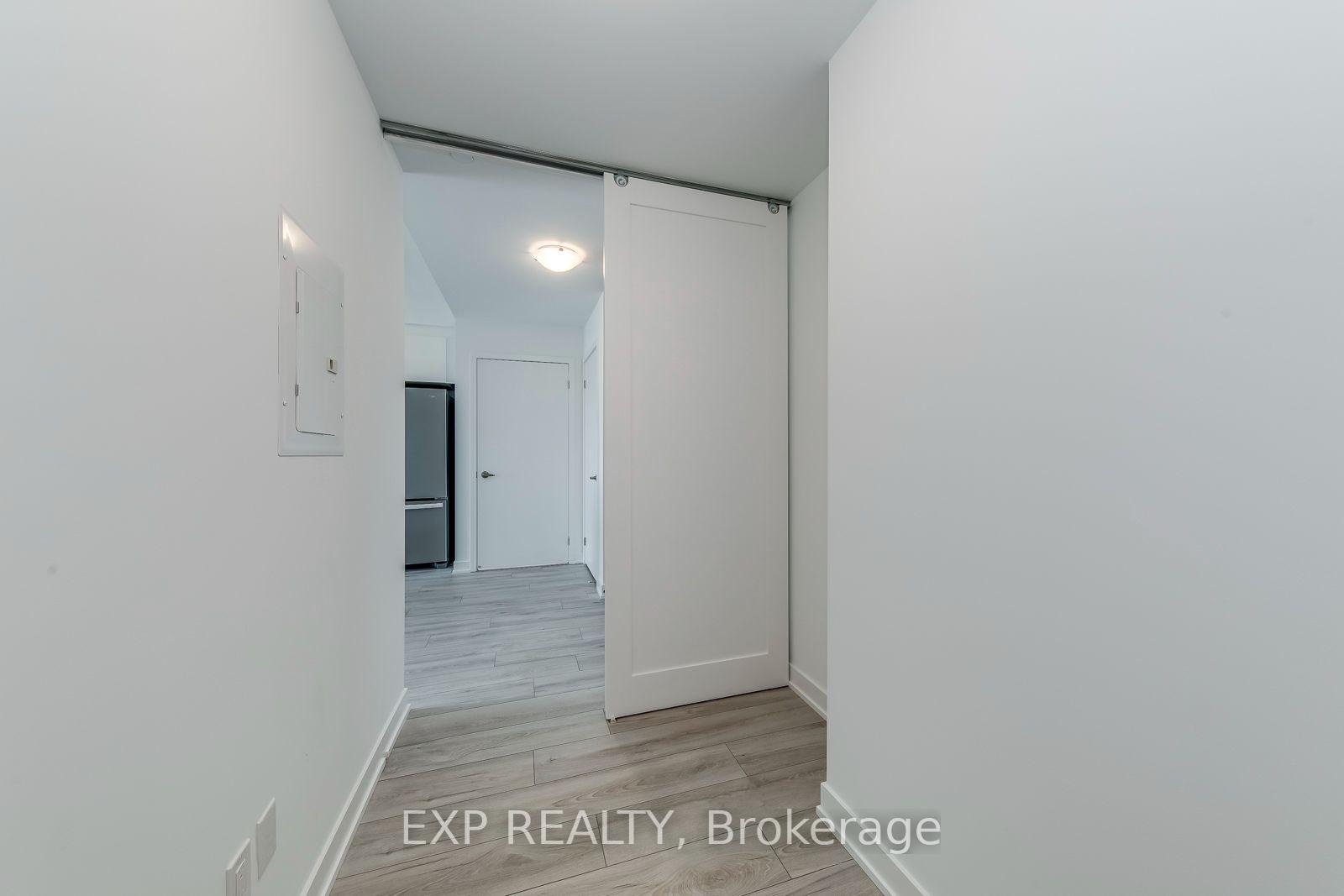 Photo 22 of Unit 1605, 1035 Southdown Road, Mississauga, Clarkson — HOMEH