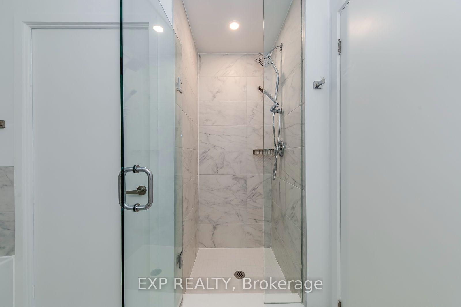 Photo 24 of Unit 1605, 1035 Southdown Road, Mississauga, Clarkson — HOMEH