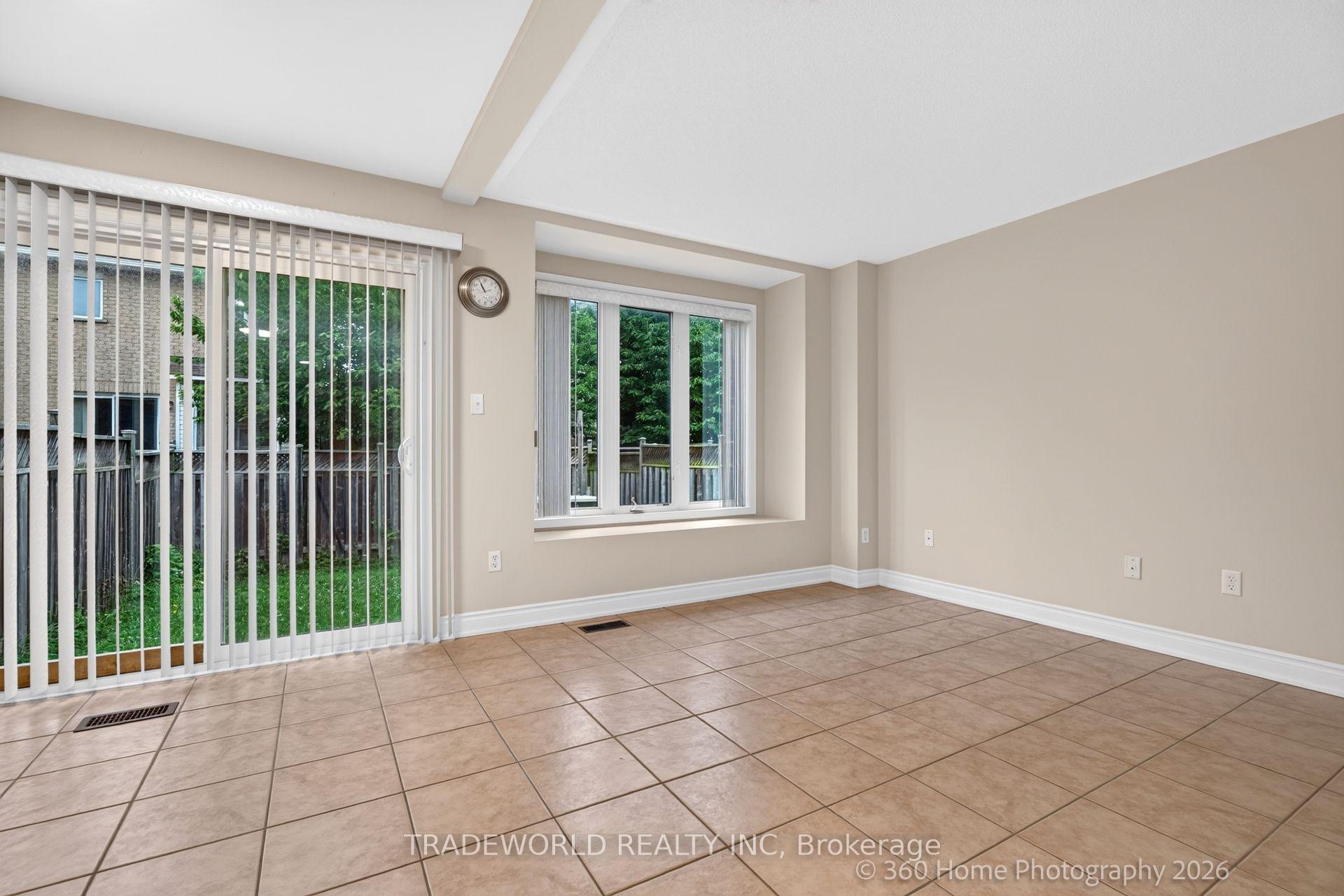 Photo 9 of 5968 Gant Crescent, Mississauga, East Credit — HOMEH