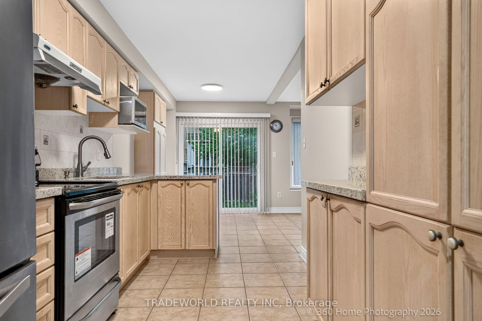 Photo 10 of 5968 Gant Crescent, Mississauga, East Credit — HOMEH