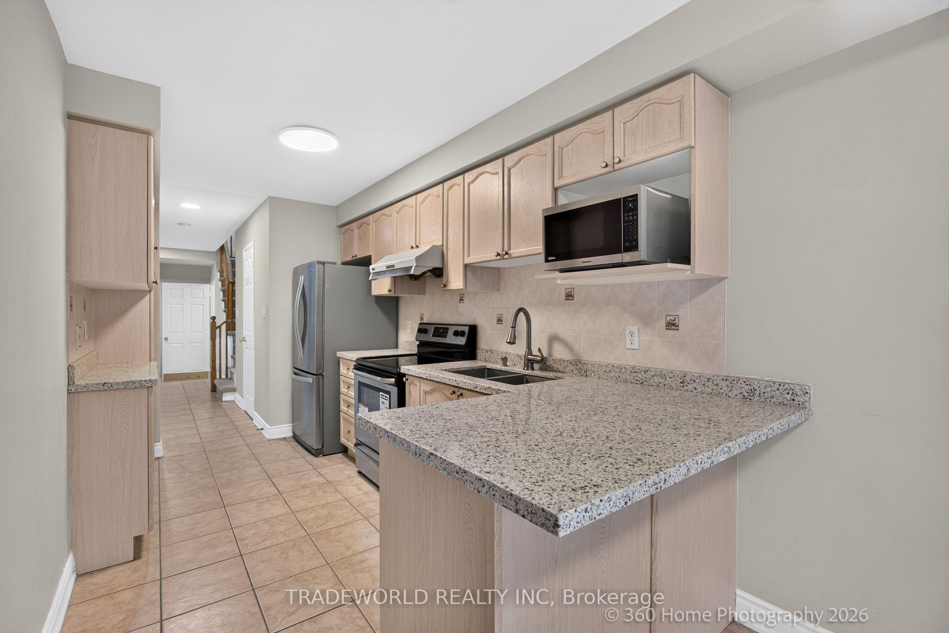 Photo 11 of 5968 Gant Crescent, Mississauga, East Credit — HOMEH