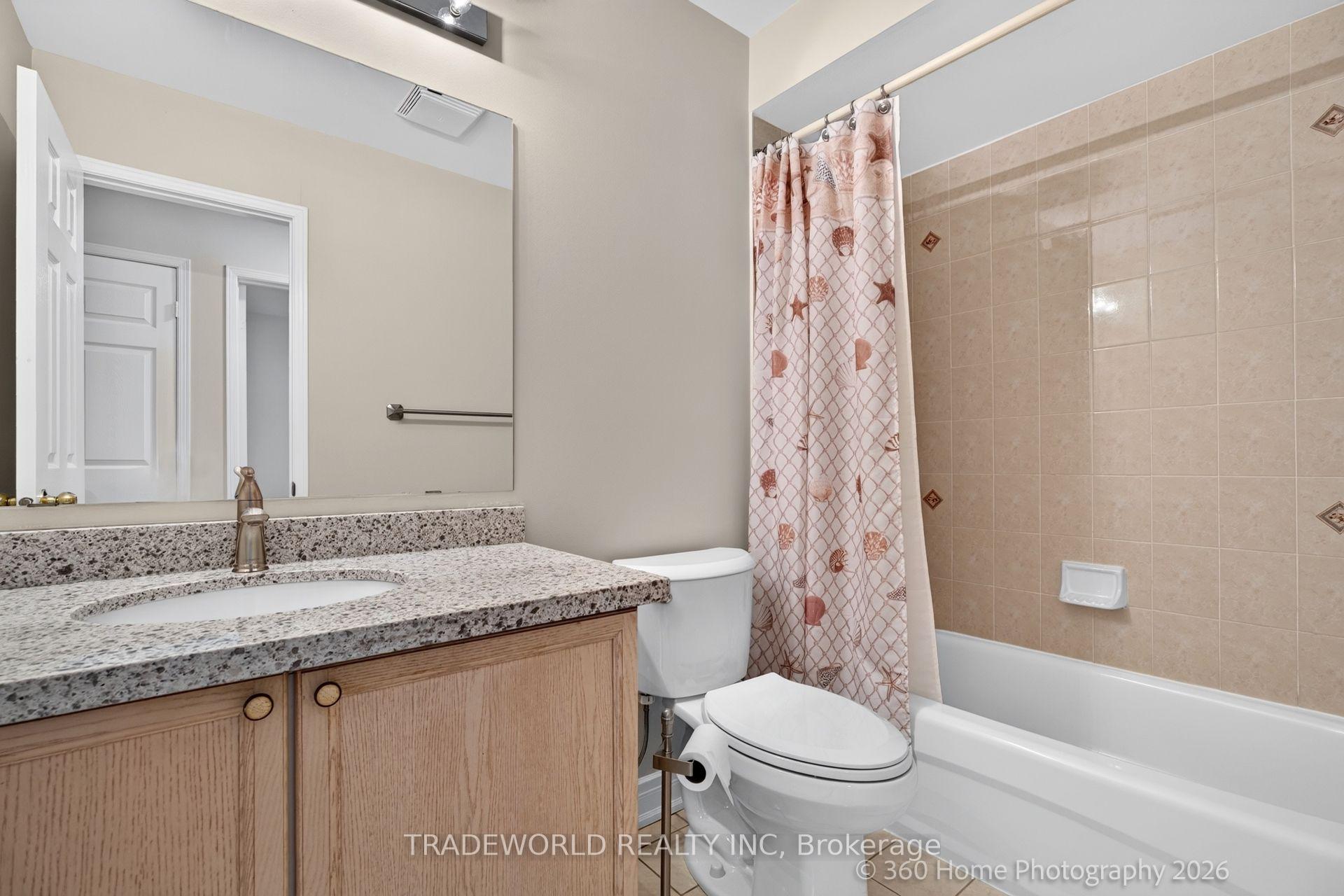 Photo 18 of 5968 Gant Crescent, Mississauga, East Credit — HOMEH
