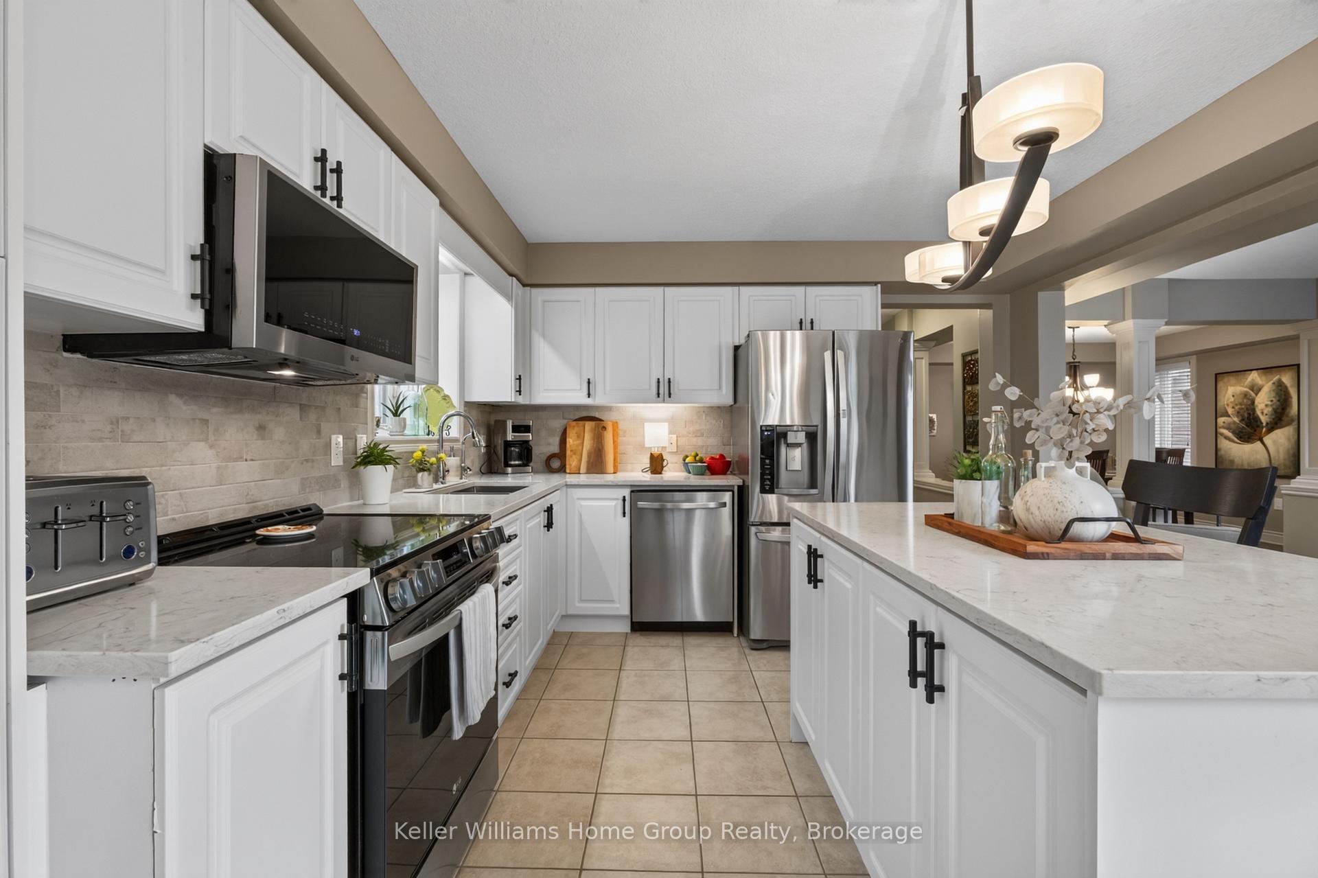 Photo 13 of 306 Colonial Drive, Guelph, Pineridge/Westminster Woods — HOMEH