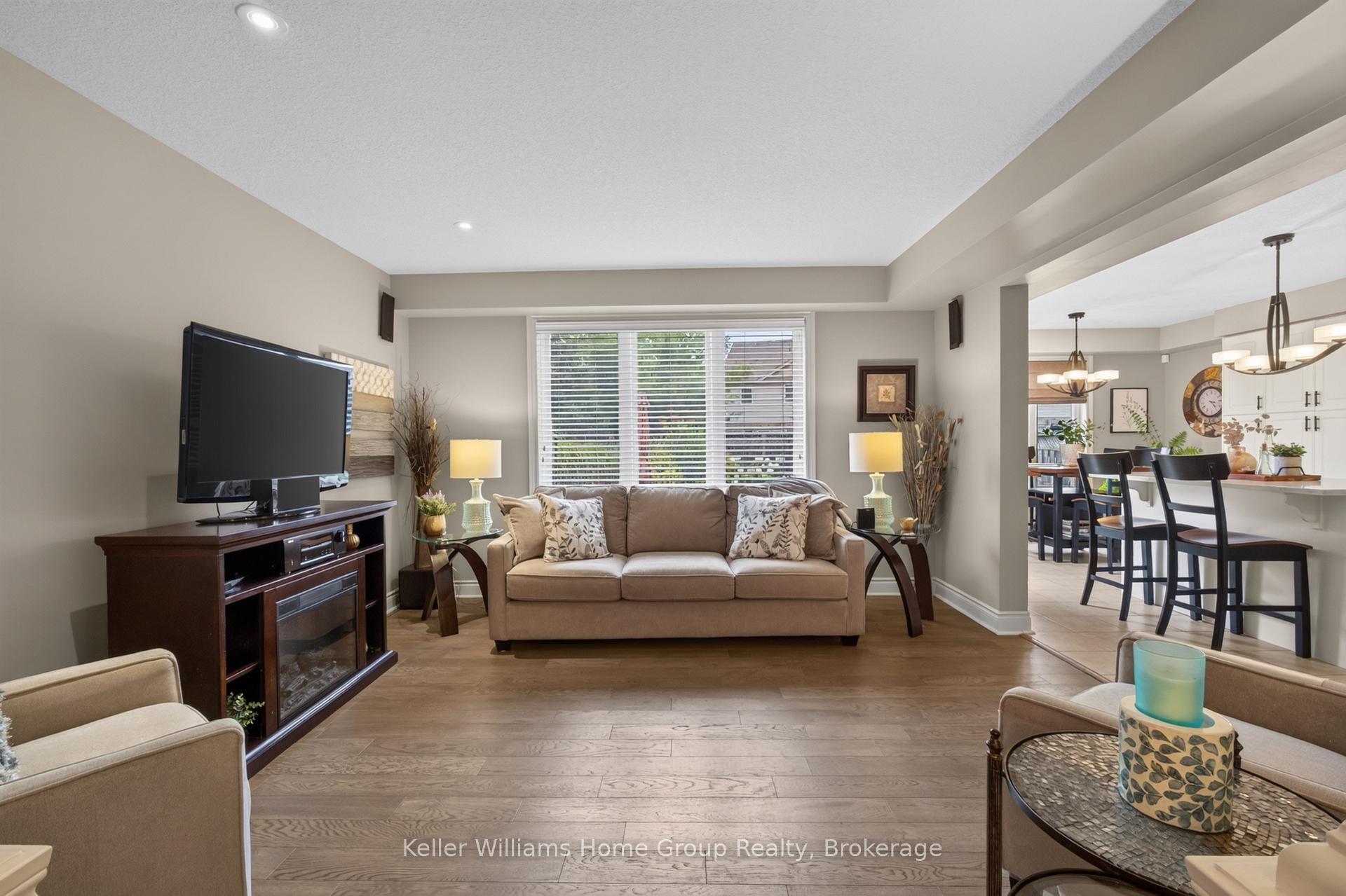 Photo 17 of 306 Colonial Drive, Guelph, Pineridge/Westminster Woods — HOMEH