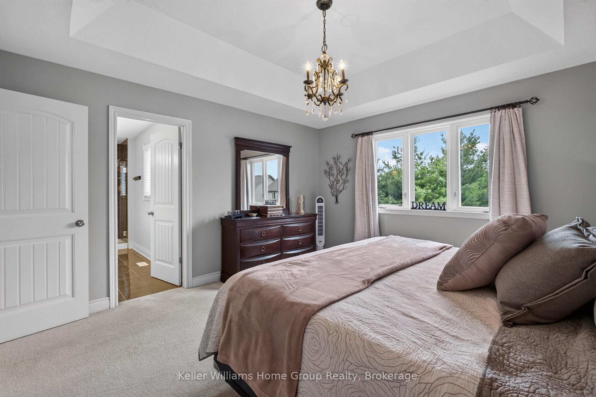 Photo 24 of 306 Colonial Drive, Guelph, Pineridge/Westminster Woods — HOMEH