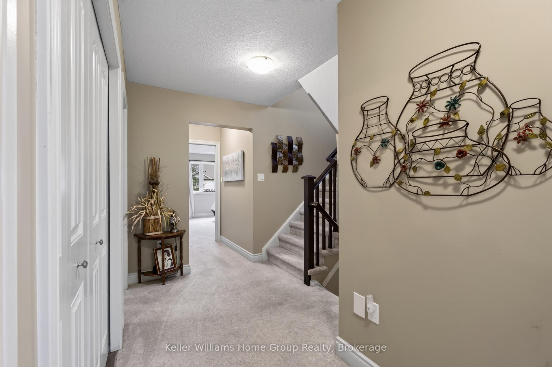 Photo 30 of 306 Colonial Drive, Guelph, Pineridge/Westminster Woods — HOMEH