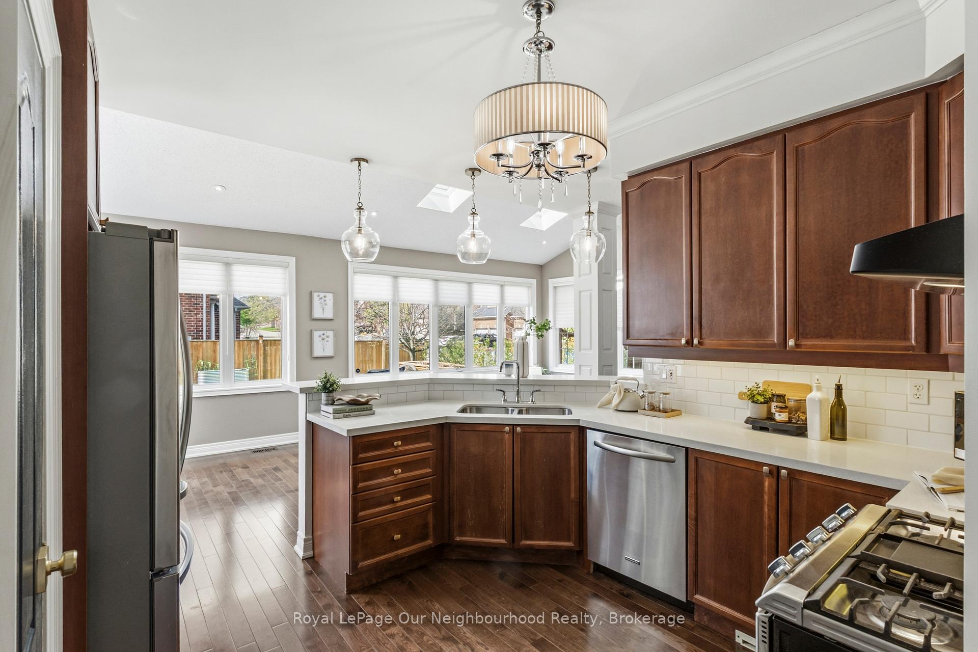 Photo 17 of 38 Vineyard Avenue, Whitby, Williamsburg — HOMEH