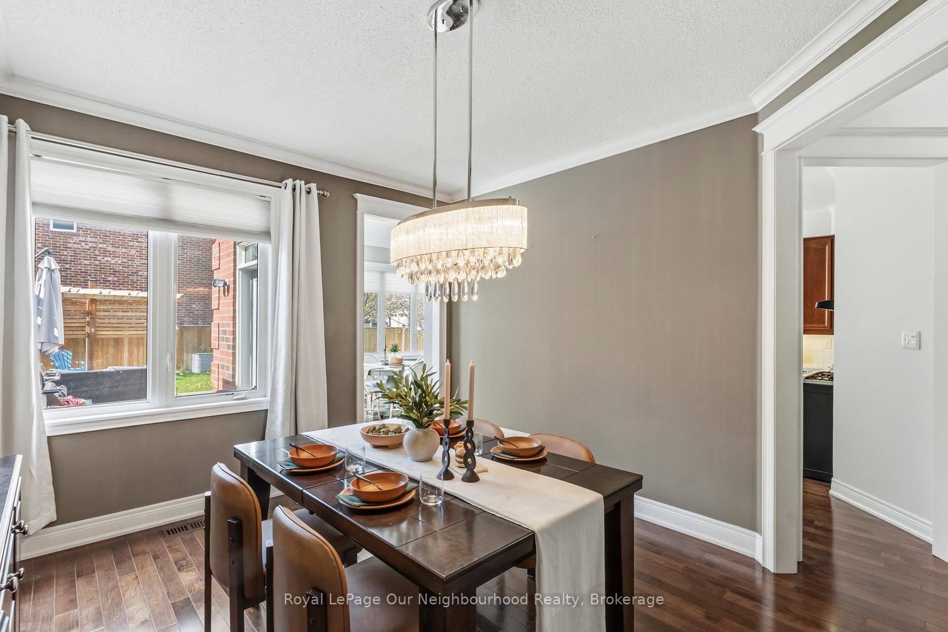 Photo 20 of 38 Vineyard Avenue, Whitby, Williamsburg — HOMEH