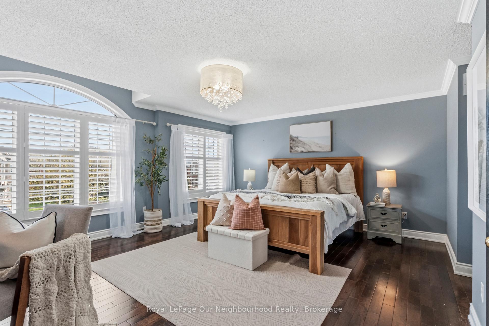 Photo 24 of 38 Vineyard Avenue, Whitby, Williamsburg — HOMEH