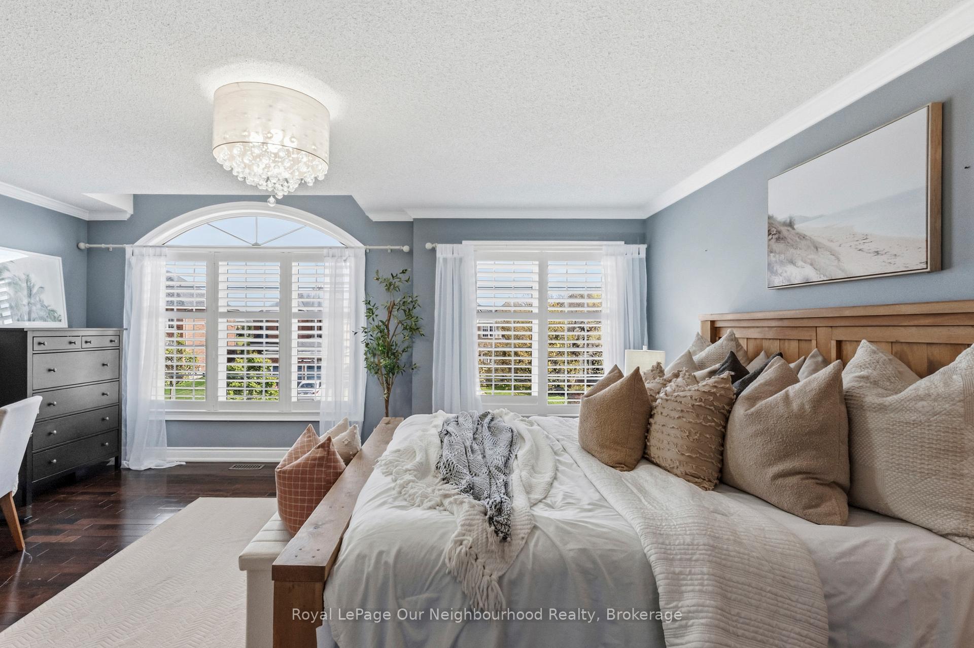 Photo 25 of 38 Vineyard Avenue, Whitby, Williamsburg — HOMEH