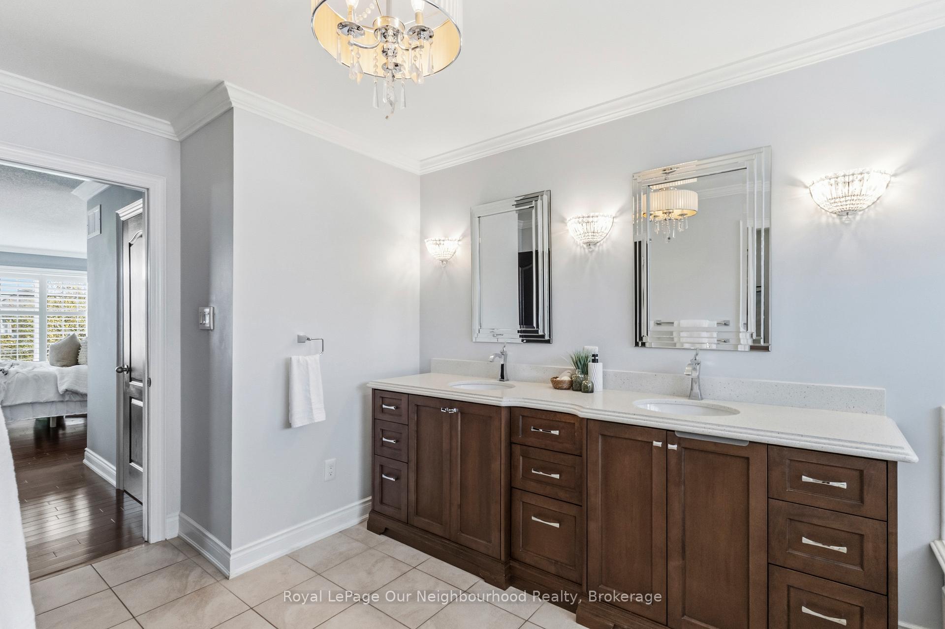Photo 28 of 38 Vineyard Avenue, Whitby, Williamsburg — HOMEH