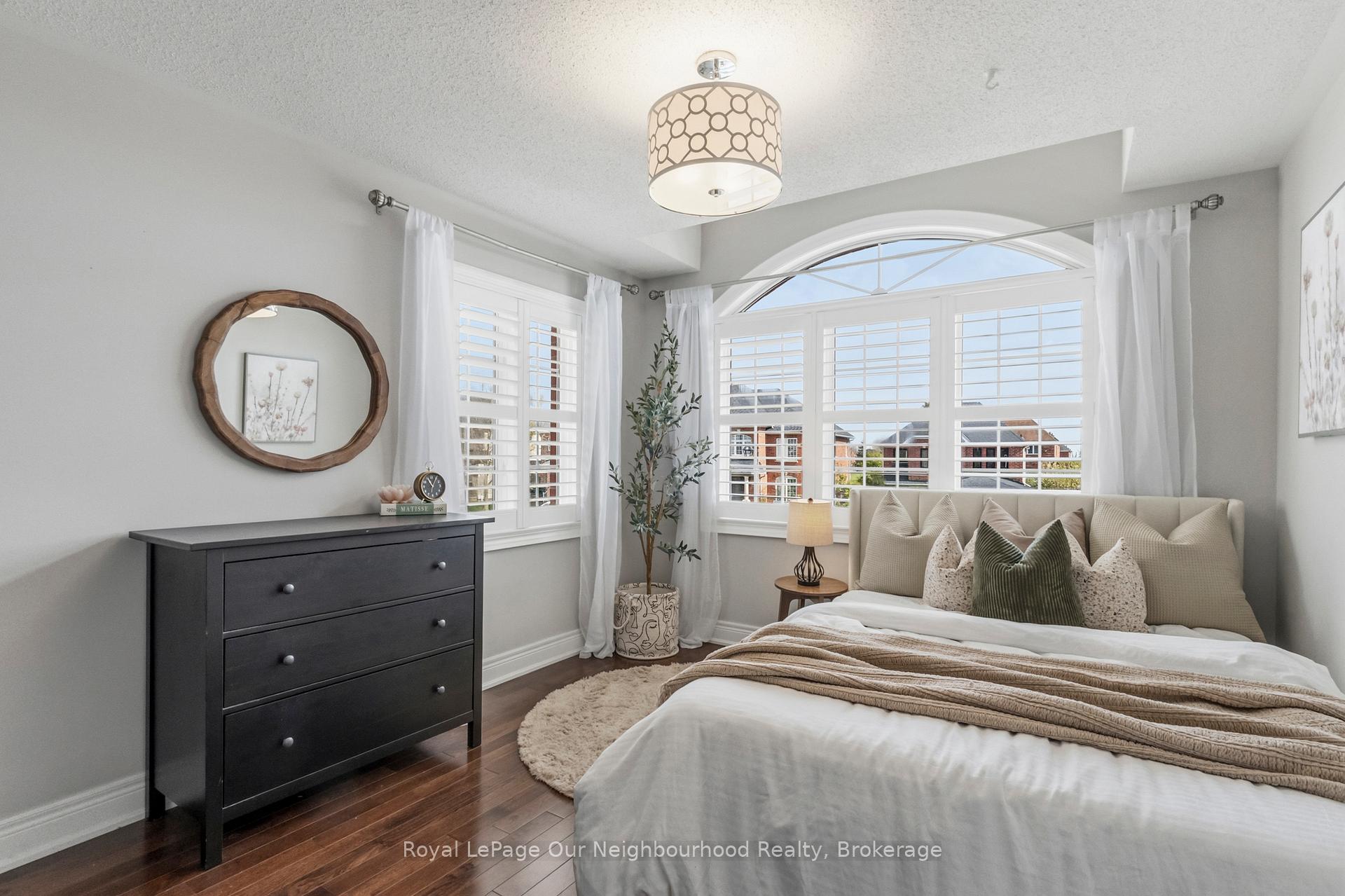 Photo 30 of 38 Vineyard Avenue, Whitby, Williamsburg — HOMEH