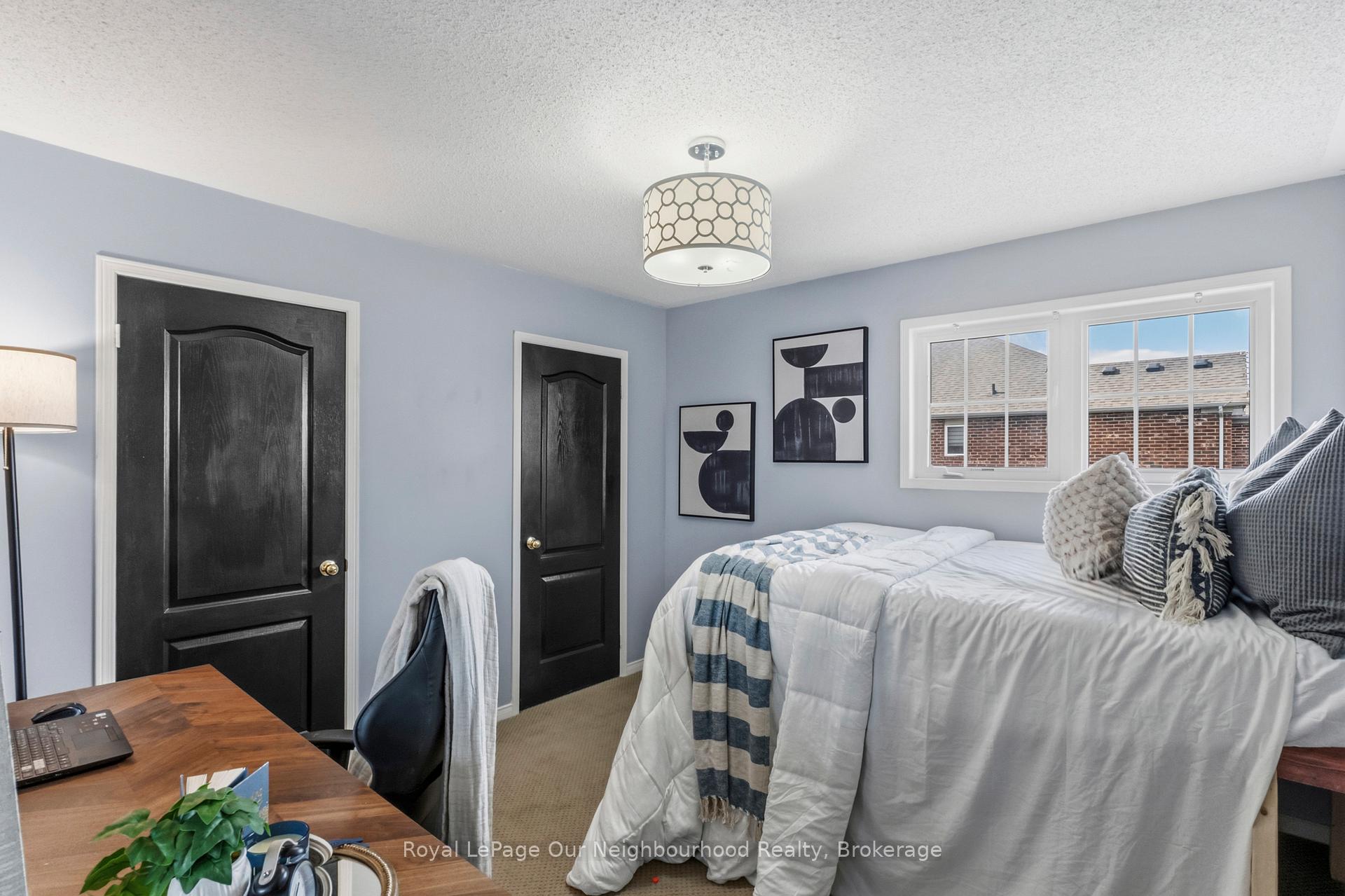Photo 34 of 38 Vineyard Avenue, Whitby, Williamsburg — HOMEH