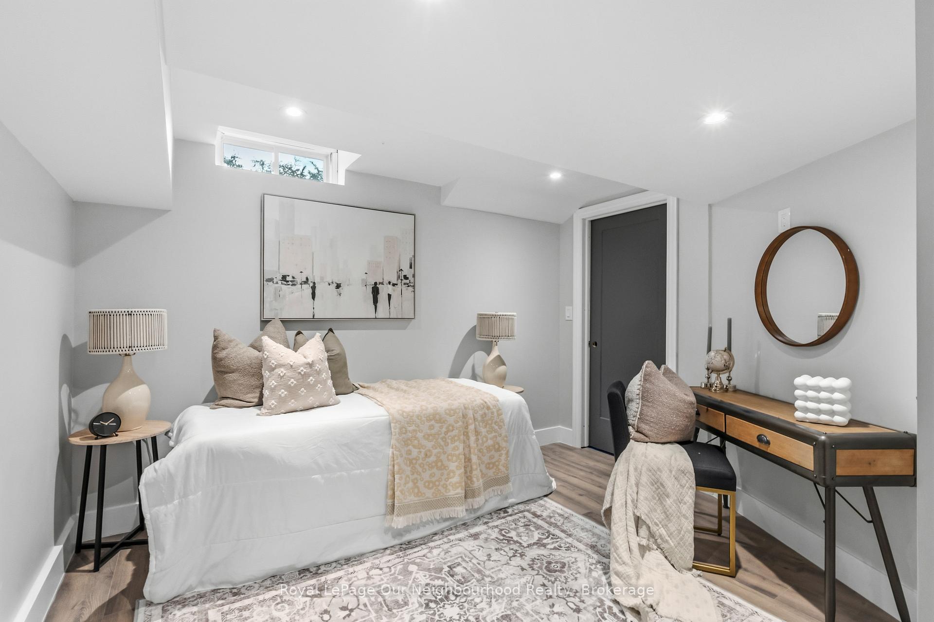 Photo 44 of 38 Vineyard Avenue, Whitby, Williamsburg — HOMEH